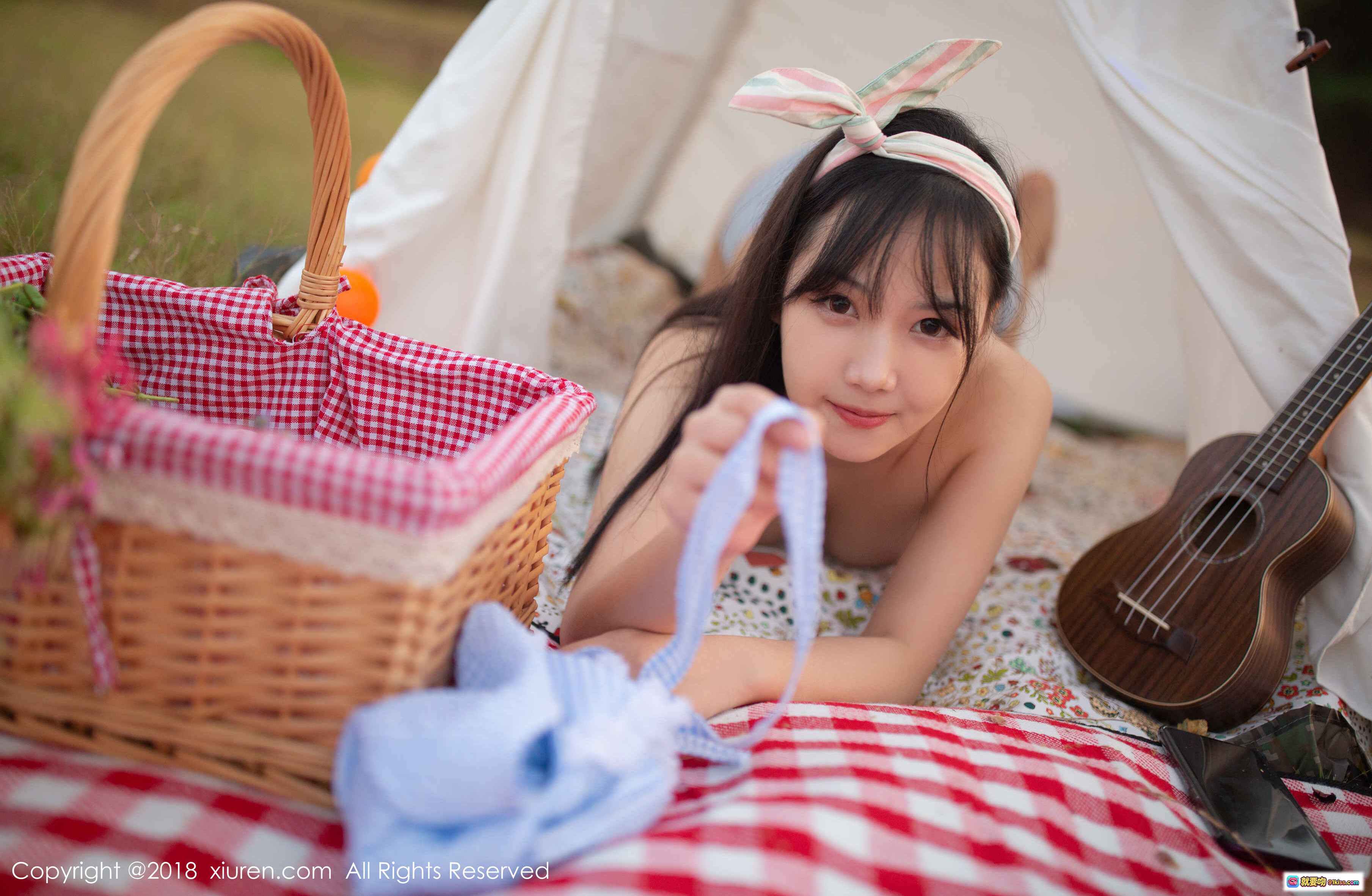 图片[5] - 徐微微mia户外野餐写真｜兔耳比基尼少女｜彩色气球帐篷日落美景｜XIUREN秀人网2018精选 - 就要吻