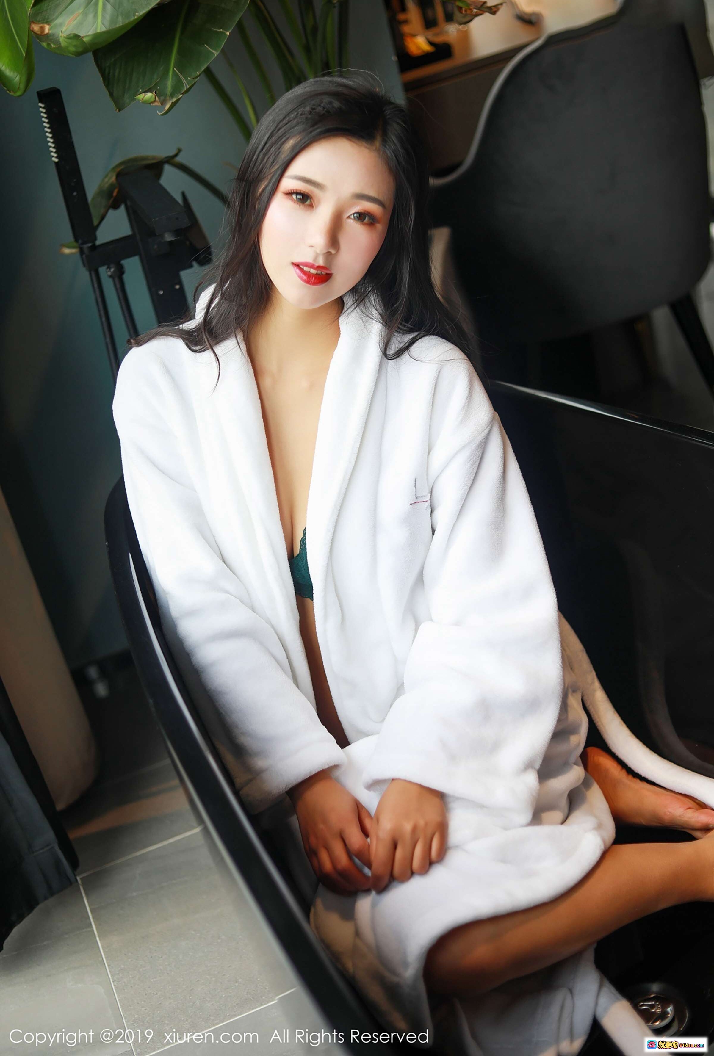 图片[2] - 宋KiKi性感写真｜粉色花卉浴巾诱惑｜秀人网2019高清私房美图 - 就要吻