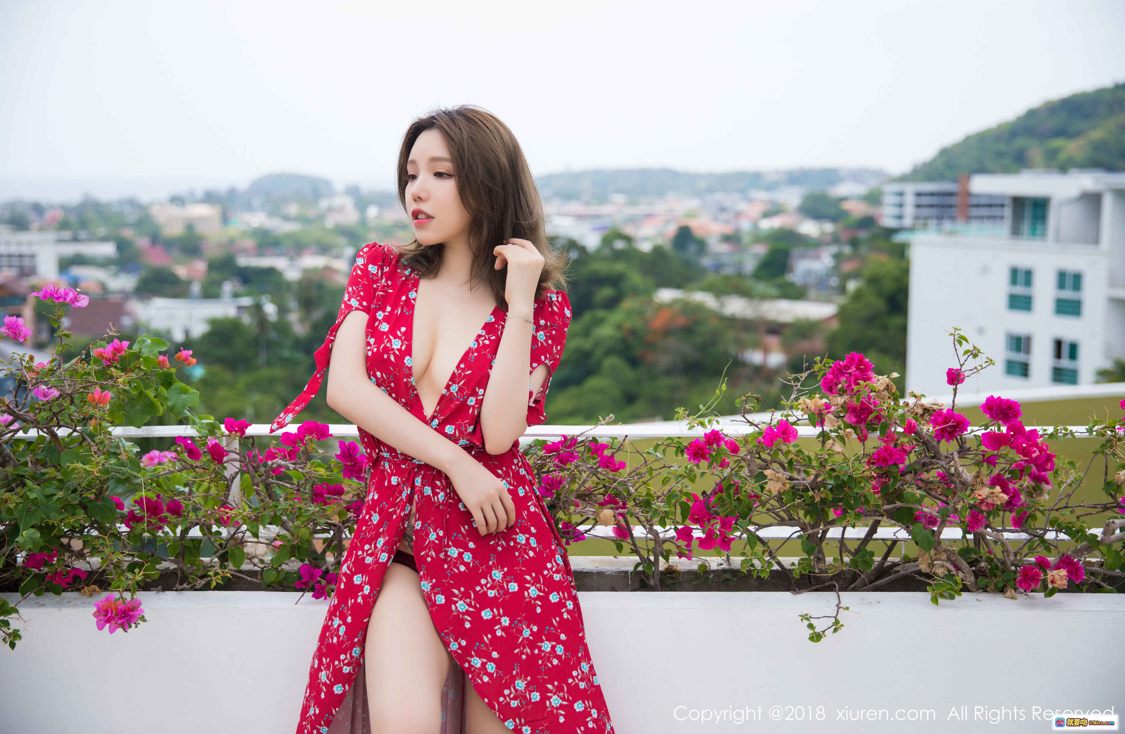 图片[10] - 黄楽然红色碎花沙滩裙写真 | 秀人网2018年12月24日No.1284 | 热带风情户外美拍 - 就要吻