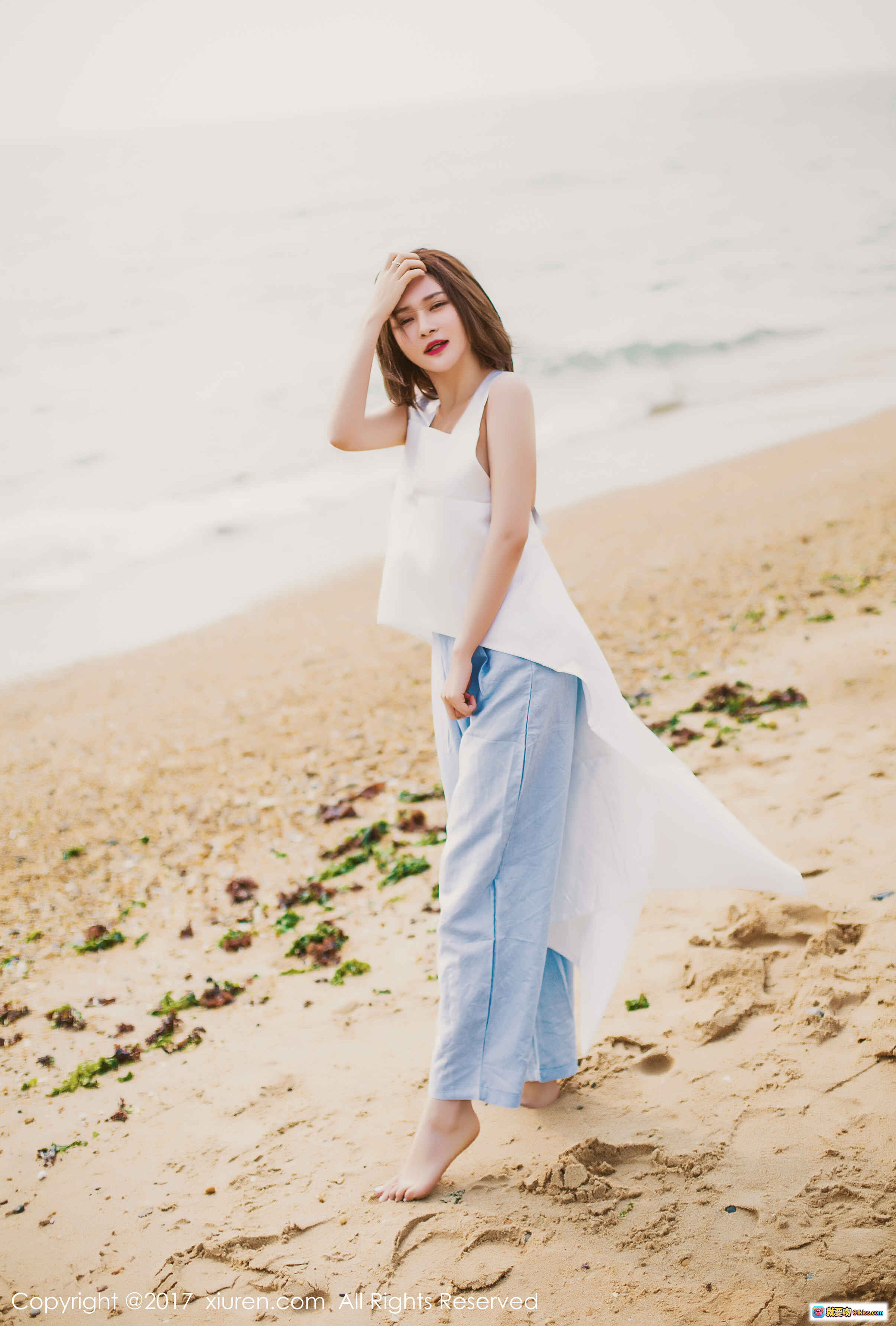 图片[7] - 廿十海边写真 | 白色吊带裙沙滩美拍 | XIUREN秀人网2017.12.25 No.879 | 48P高清图集 - 就要吻