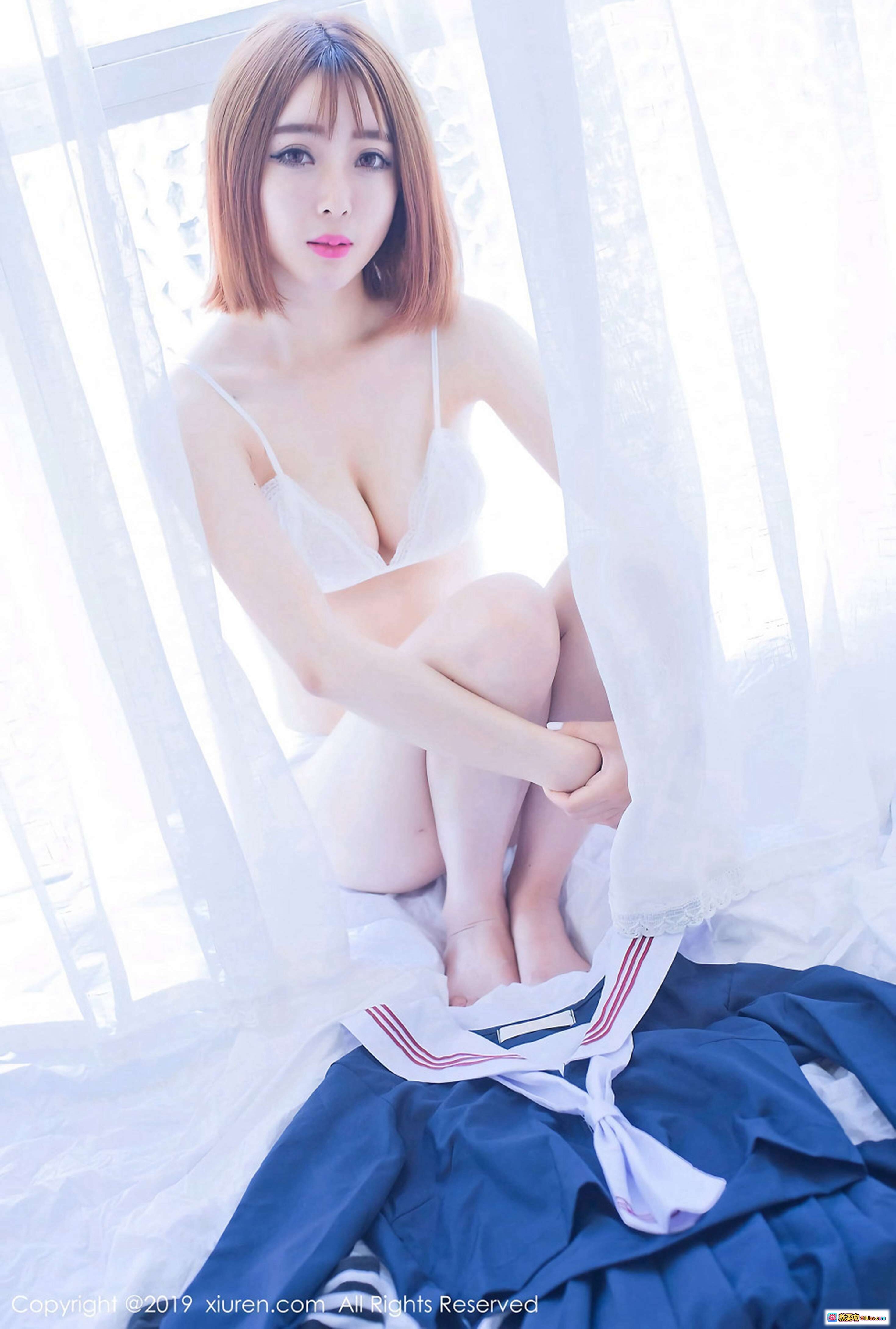 图片[7] - 凌萍儿粉色露肩连衣裙写真 | XIUREN秀人网2019.05.15 No.1451 | 优雅坐姿室内美拍 - 就要吻