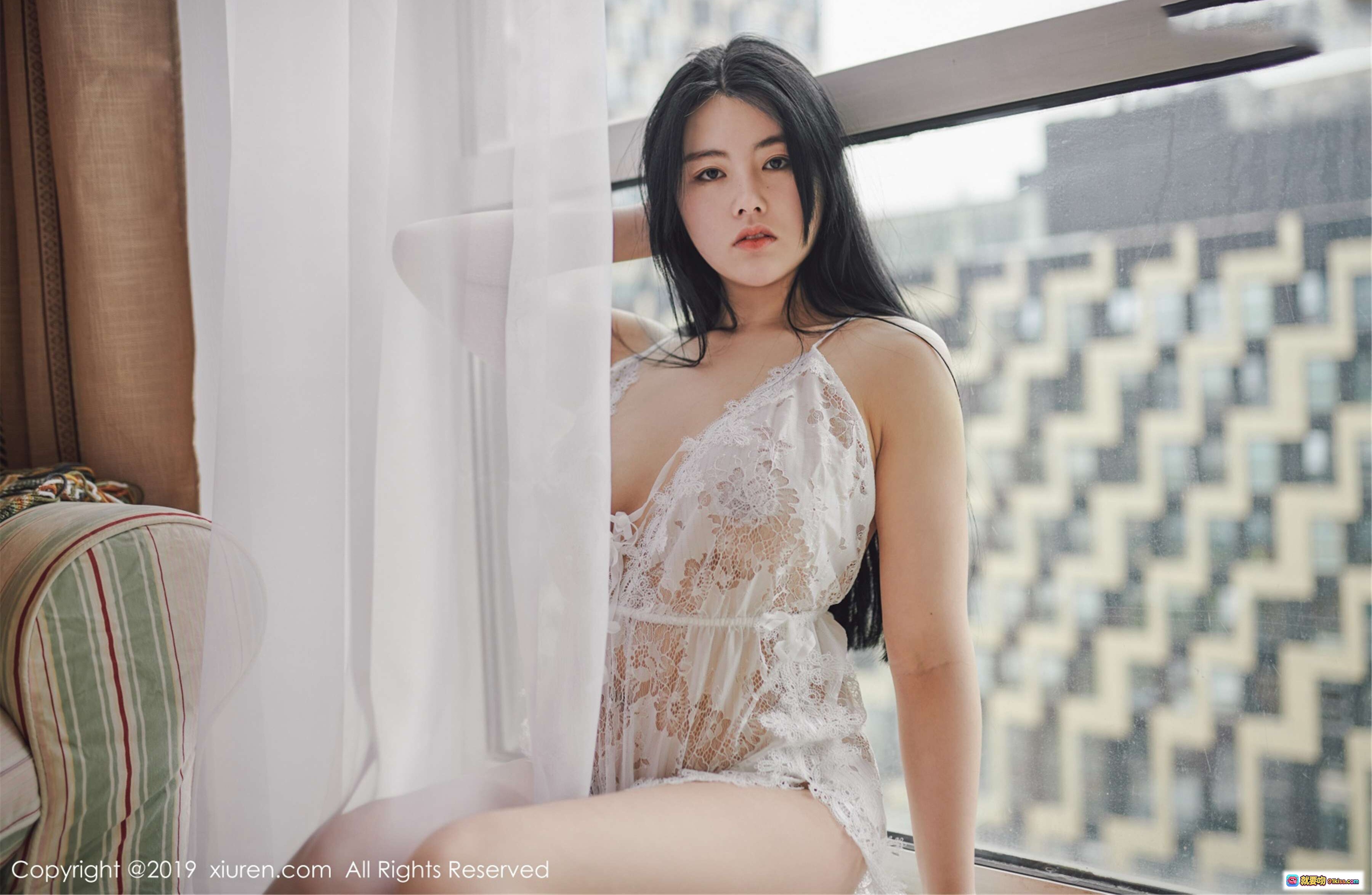 图片[1] - 娜露Selena白色蕾丝睡衣窗边写真 | XIUREN秀人网2019.05.23 No.1468 | 优雅性感私房美拍 - 就要吻