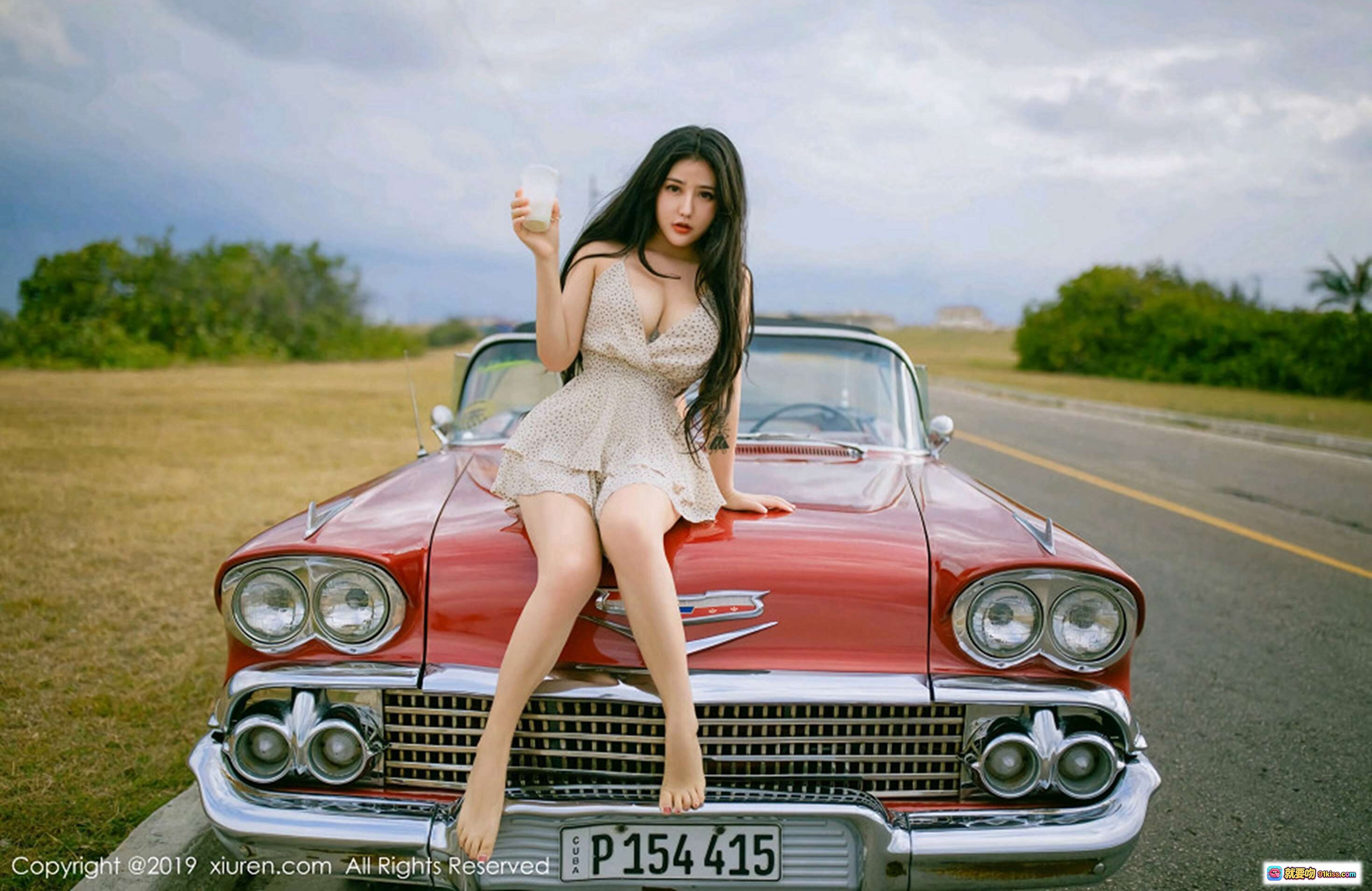 图片[9] - Manuela玛鲁娜海边红色复古敞篷车写真 | 优雅长发少女休闲度假风 | XIUREN秀人网2019精选高清图集 - 就要吻