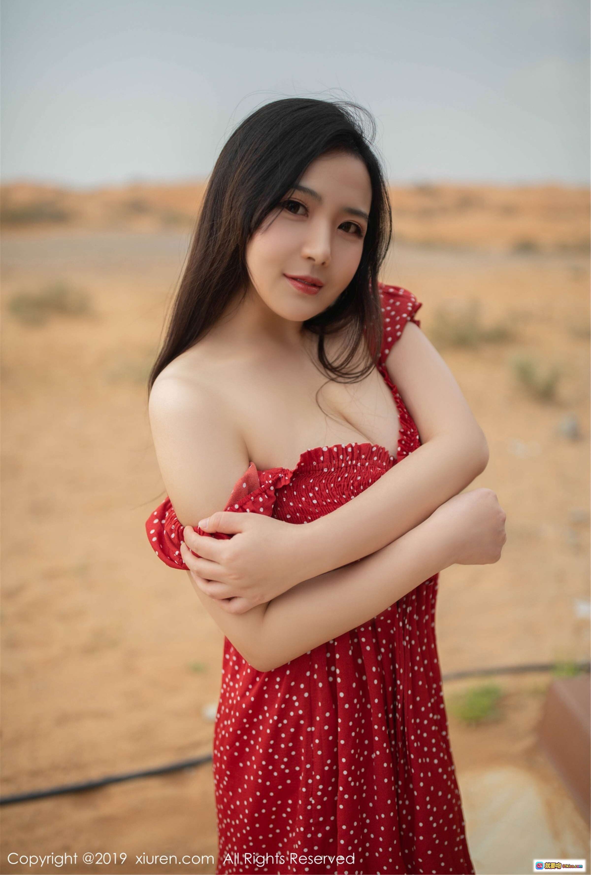 图片[8] - 徐微微mia沙漠红裙波点连衣裙写真 – XIUREN秀人网2019.04.09 No.1388高清美图 - 就要吻