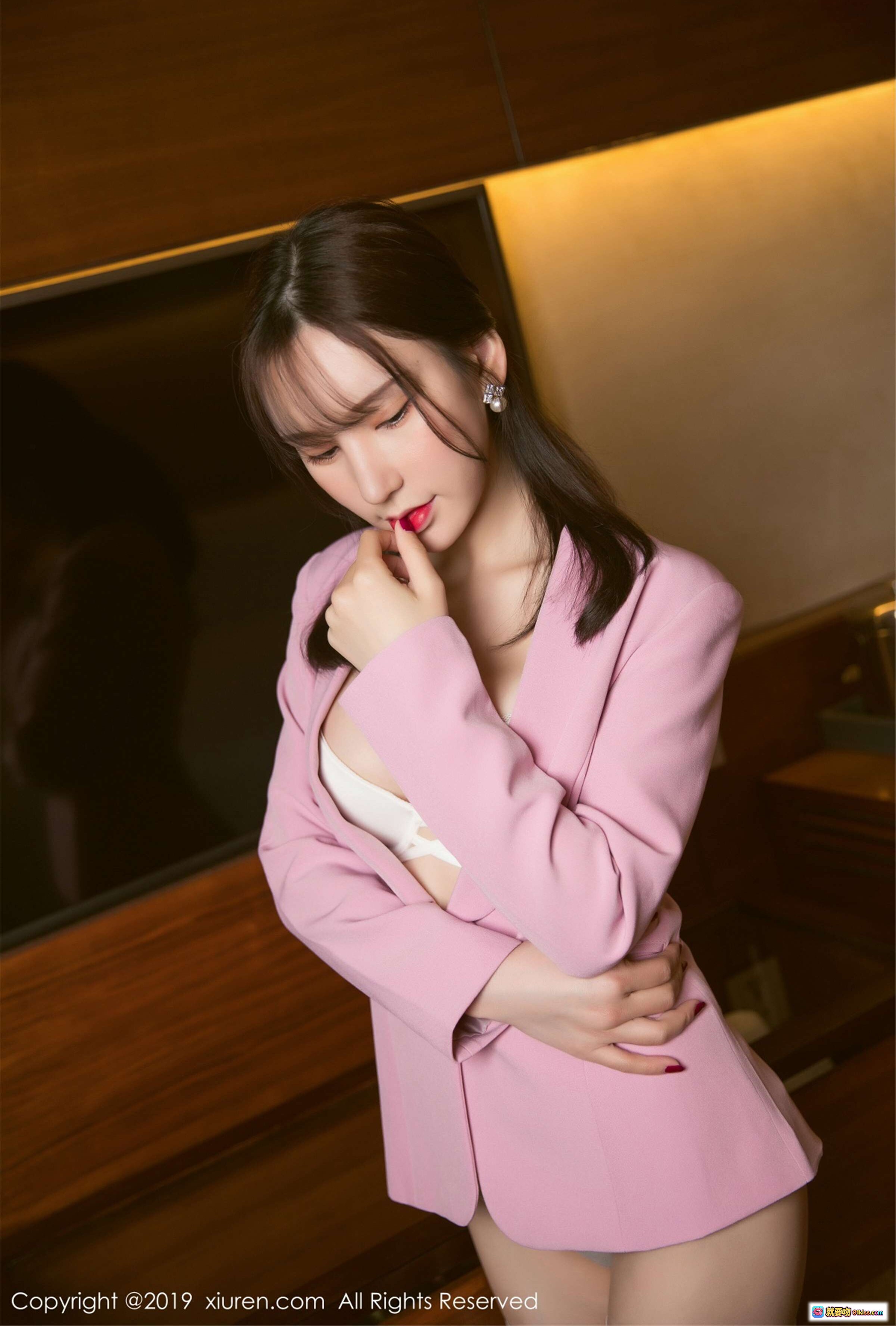 图片[9] - 周于希Sandy粉色西装白丝美臀写真 – XIUREN秀人网2019高清私房图集 - 就要吻