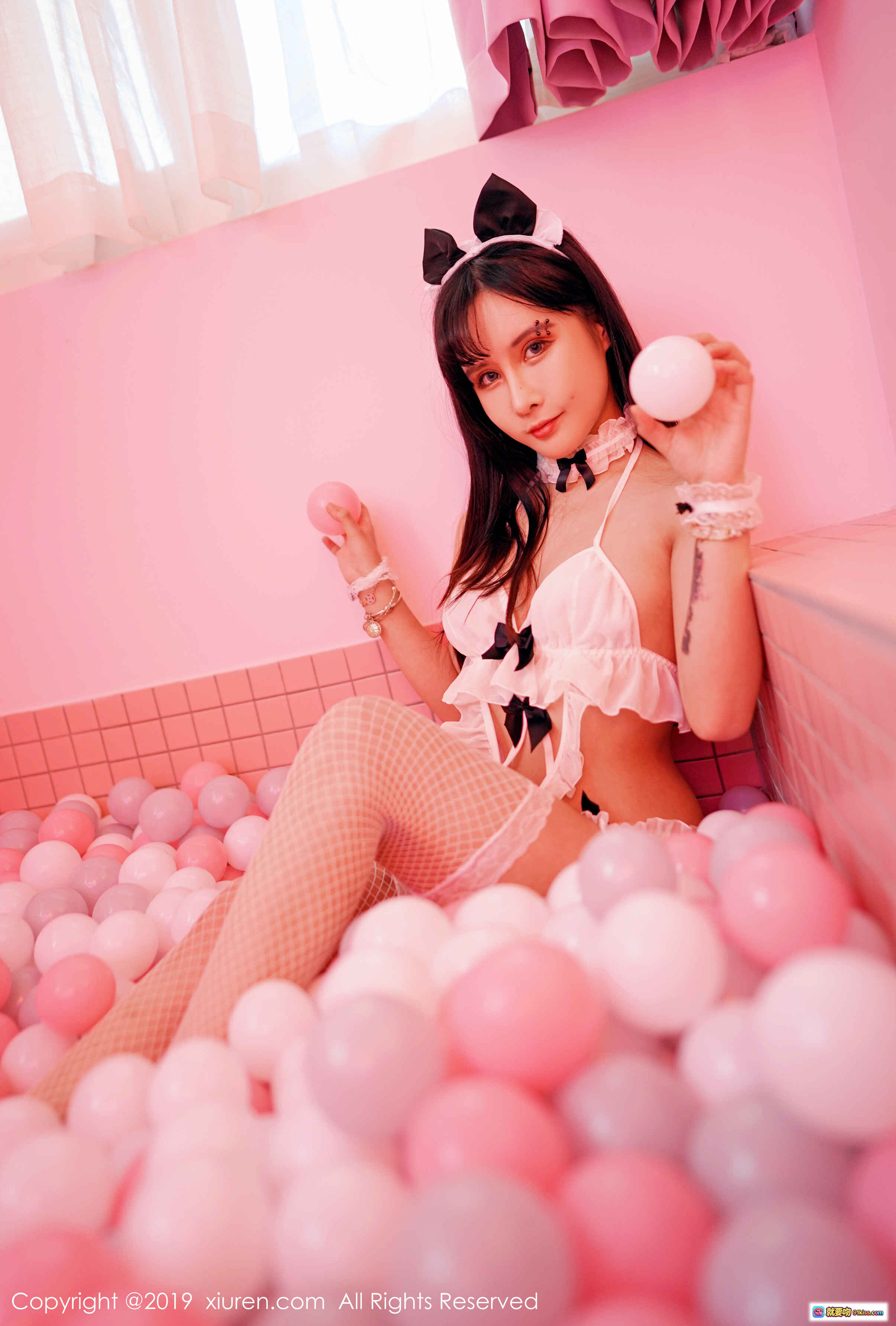 图片[6] - 邱淑贝粉色房间写真 | 白色蕾丝内衣+渔网袜 | 甜美猫耳造型 | 秀人网No.1610高清图集 - 就要吻
