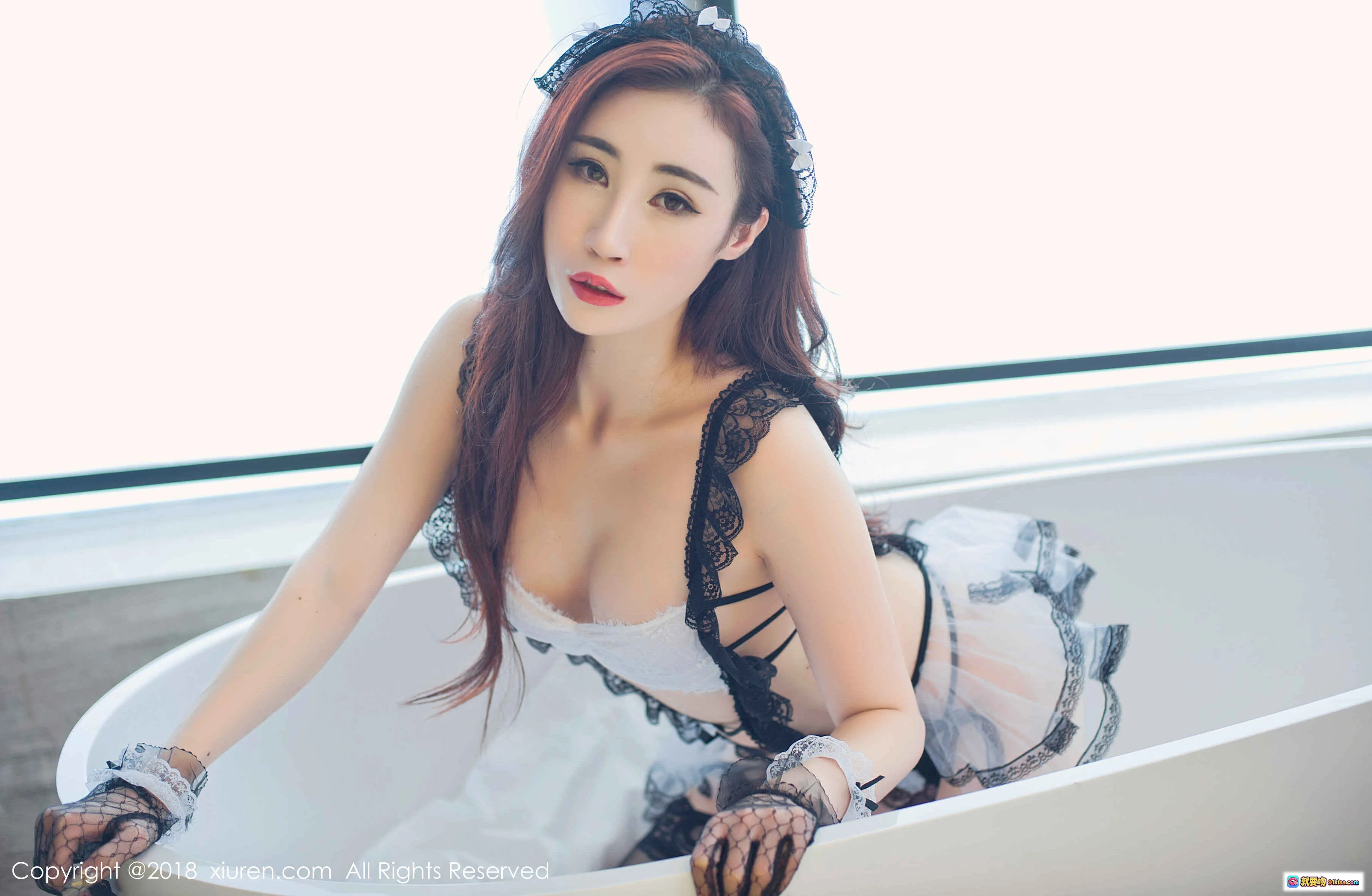 孙梦瑶性感蕾丝浴缸写真 - XIUREN秀人网2018.06.29 No.1059 白色吊带黑边镂空美腿私房摄影 - 就要吻