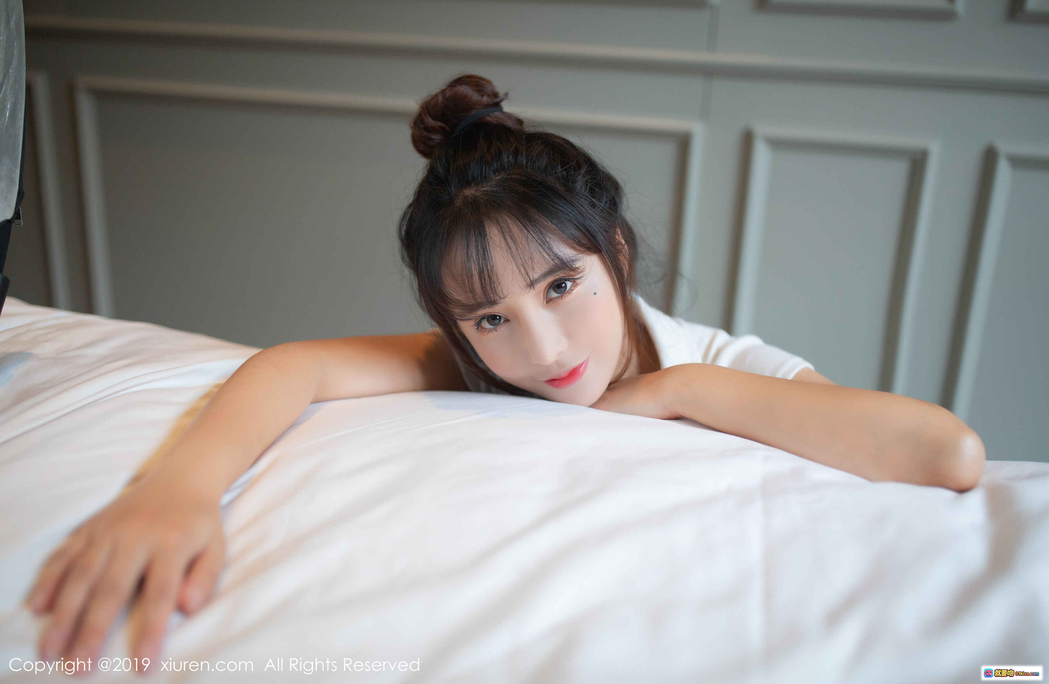 图片[8] - 陶喜乐白色短袖深V上衣性感写真 – XIUREN秀人网2019.09.30 No.1705高清图集 - 就要吻