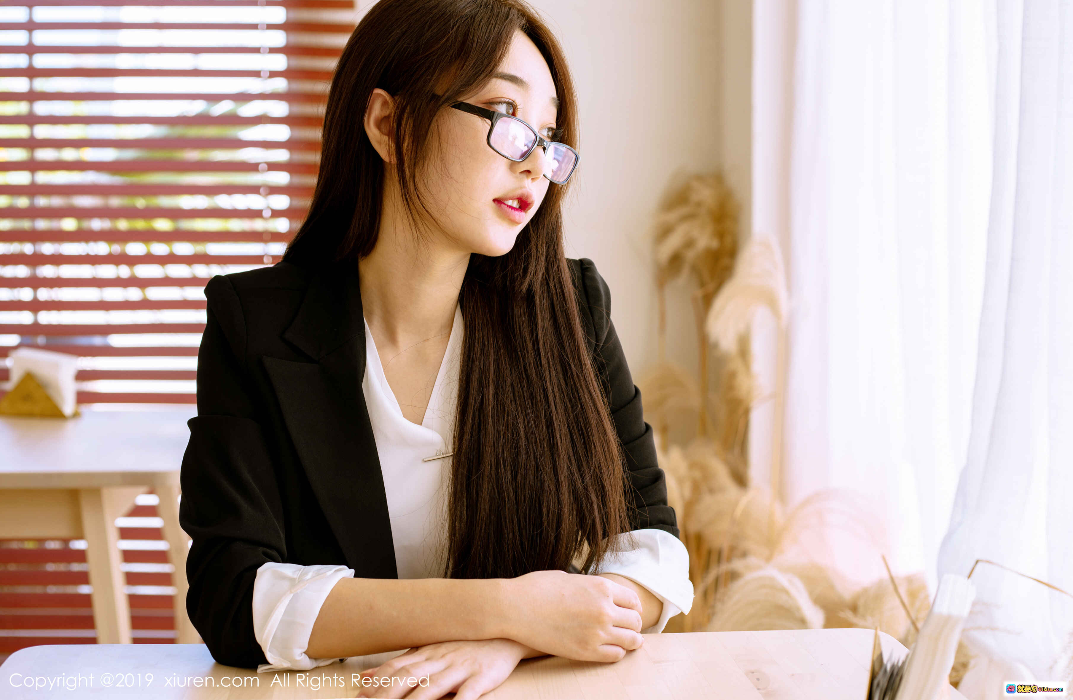 图片[9] - 小九月黑丝高跟职场风写真 | XIUREN秀人网2019.09.20 No.1689 优雅知性美女室内摄影 - 就要吻