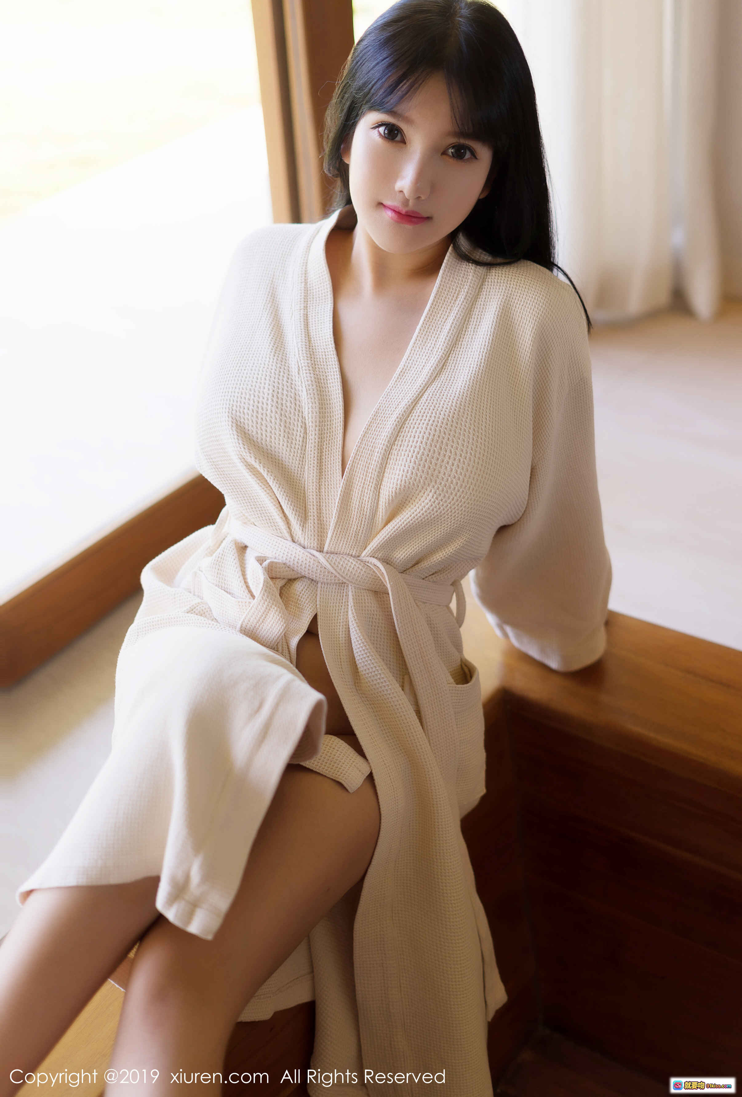 图片[2] - 小尤奈黑白斑点泳衣写真 | 秀人网2019.08.07 No.1603 | 木质背景美腿特写 | 清新自然少女风 - 就要吻