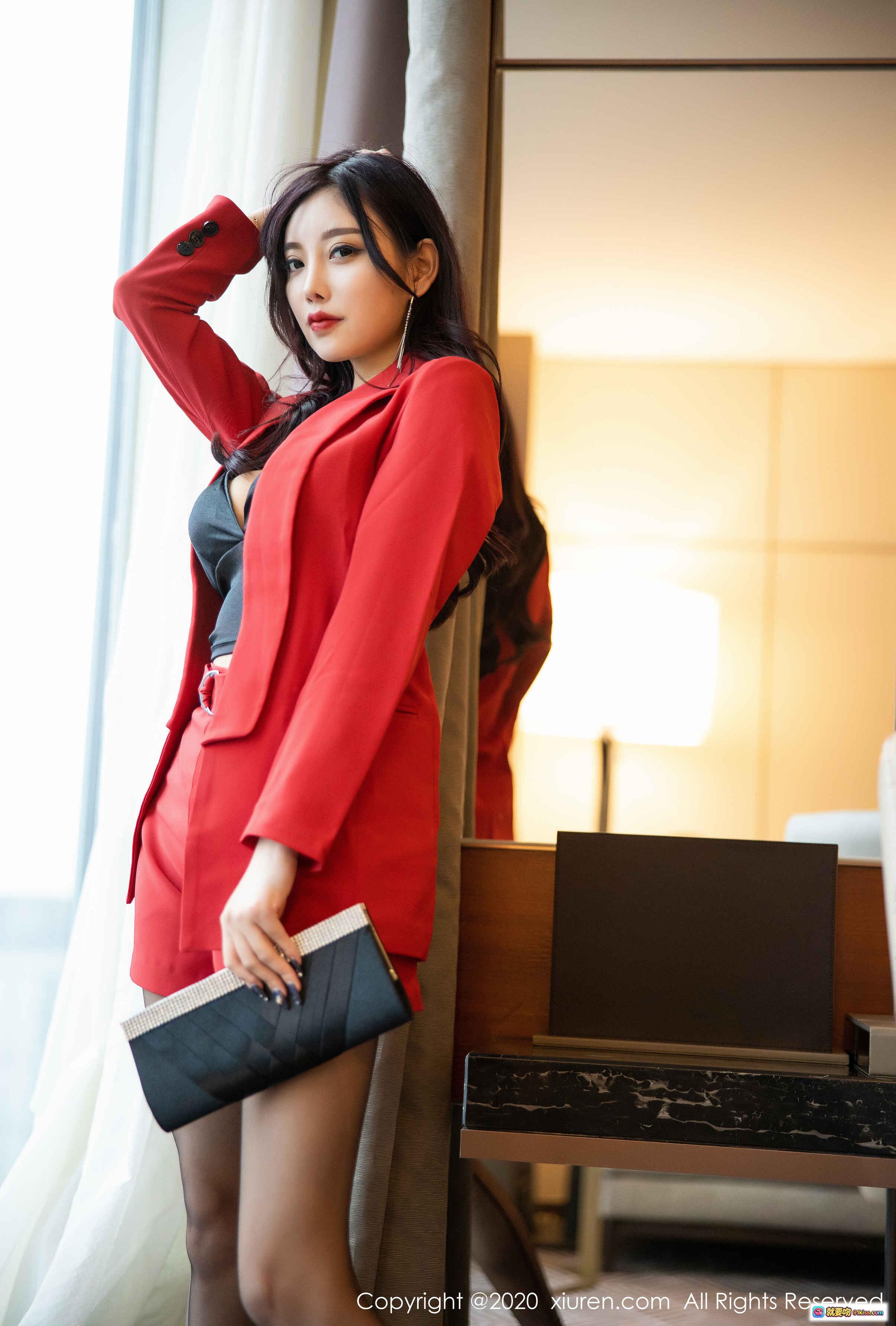 图片[6] - 杨晨晨sugar红西装黑丝美腿高跟职场写真 – XIUREN秀人网2020.03.17 No.2069 - 就要吻