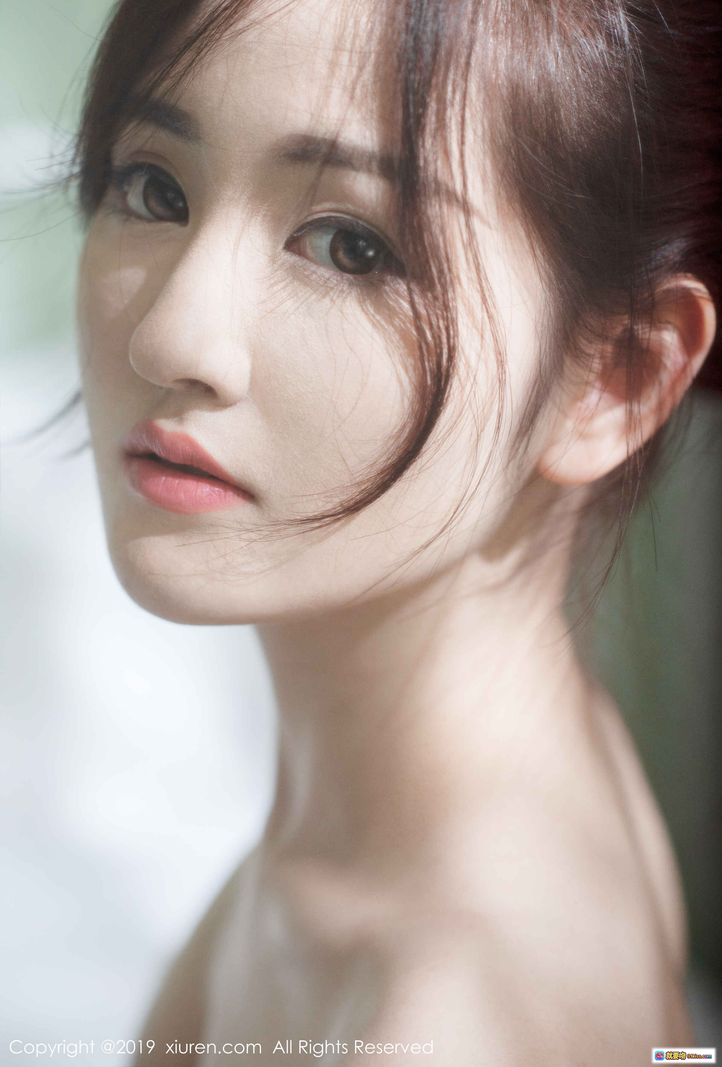 图片[3] - 沈梦瑶白色蕾丝内衣写真 | 秀人网2019性感私房照 | 网袜美腿床照 | 清新绿墙背景 - 就要吻