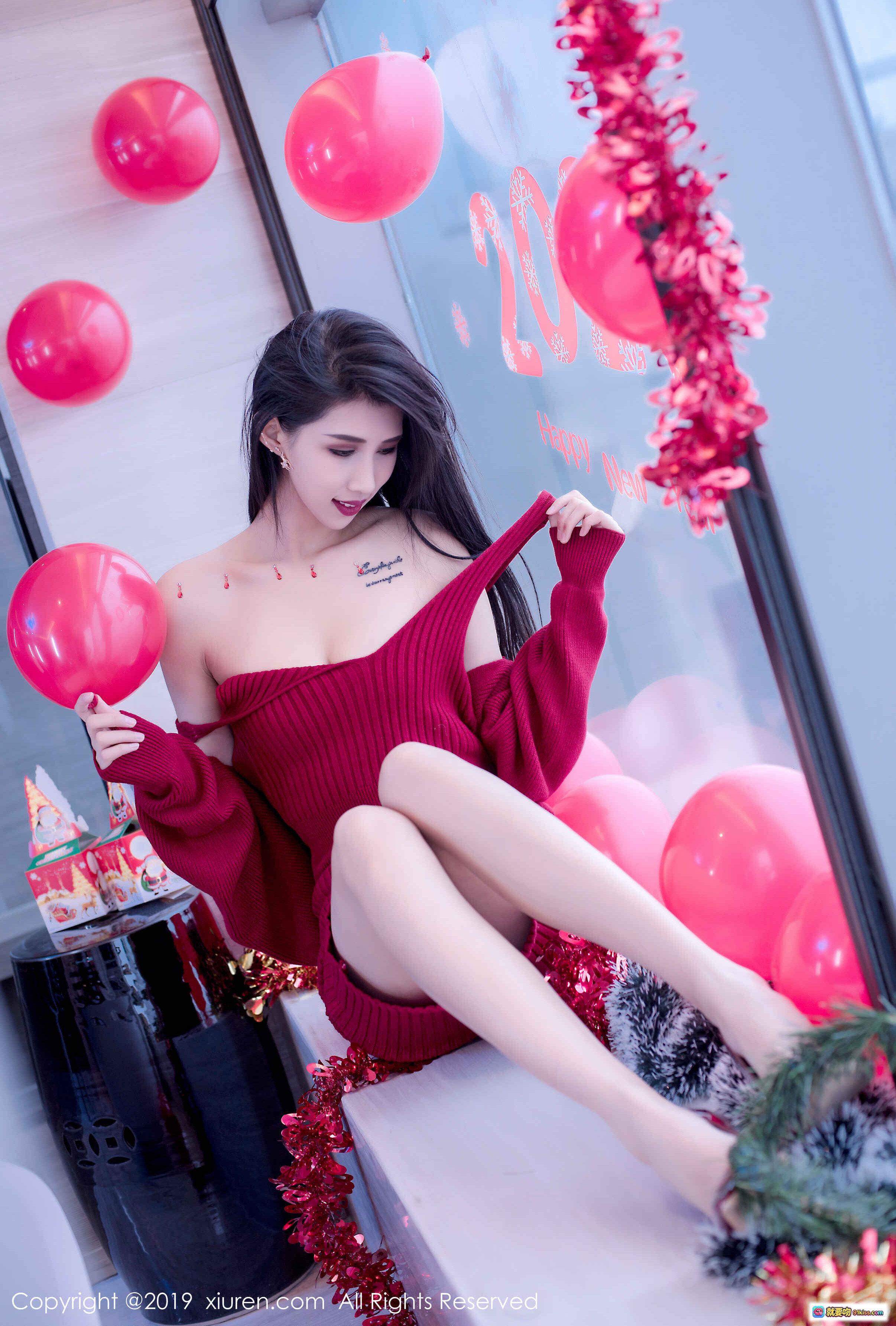 图片[6] - 葛征红色针织裙写真 | 2020新年主题 | 窗边气球雪景背景 | 秀人网No.1871高清美图 - 就要吻