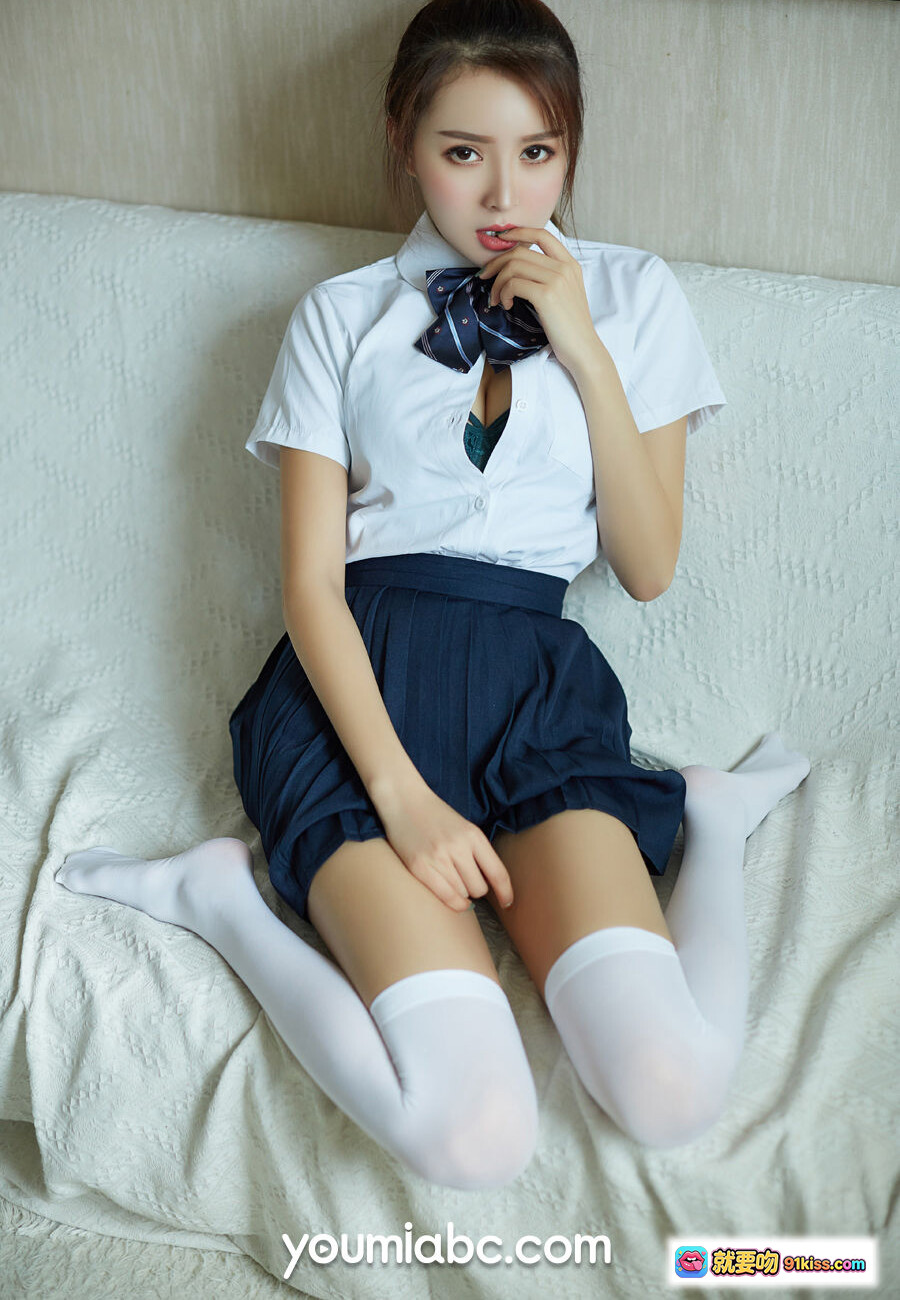 图片[10] - 青春期少女黄金宝儿白袜美腿写真｜YouMi尤蜜2019.07.13高清图集 - 就要吻