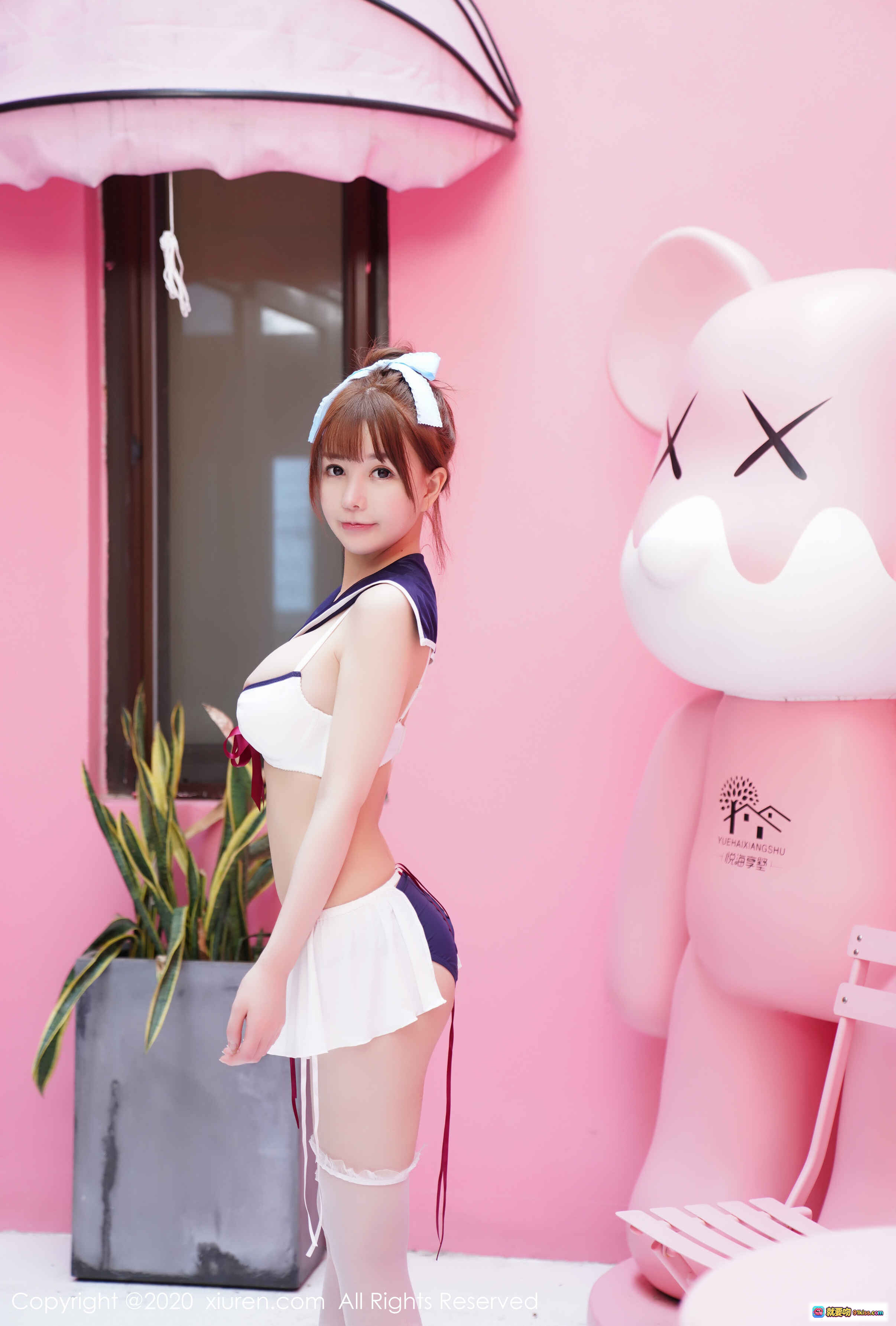 图片[10] - UU酱海军风制服写真｜甜美少女系性感诱惑｜蓝白蝴蝶结发饰｜白丝吊带袜｜秀人网2020精选美图 - 就要吻