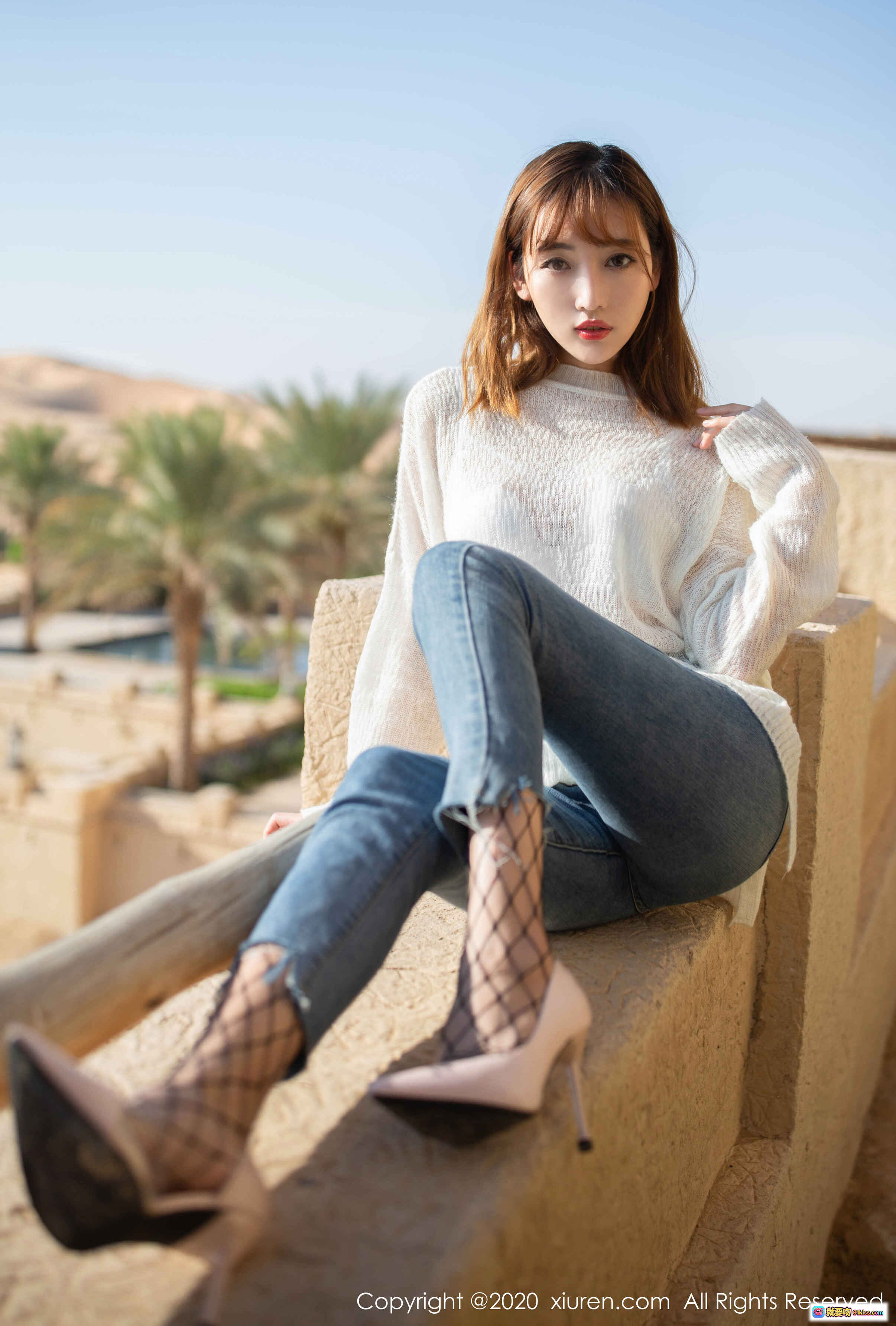 图片[10] - 陆萱萱白色毛衣牛仔裤渔网袜写真 – XIUREN秀人网2020.02.19 No.1988户外阳光美拍 - 就要吻