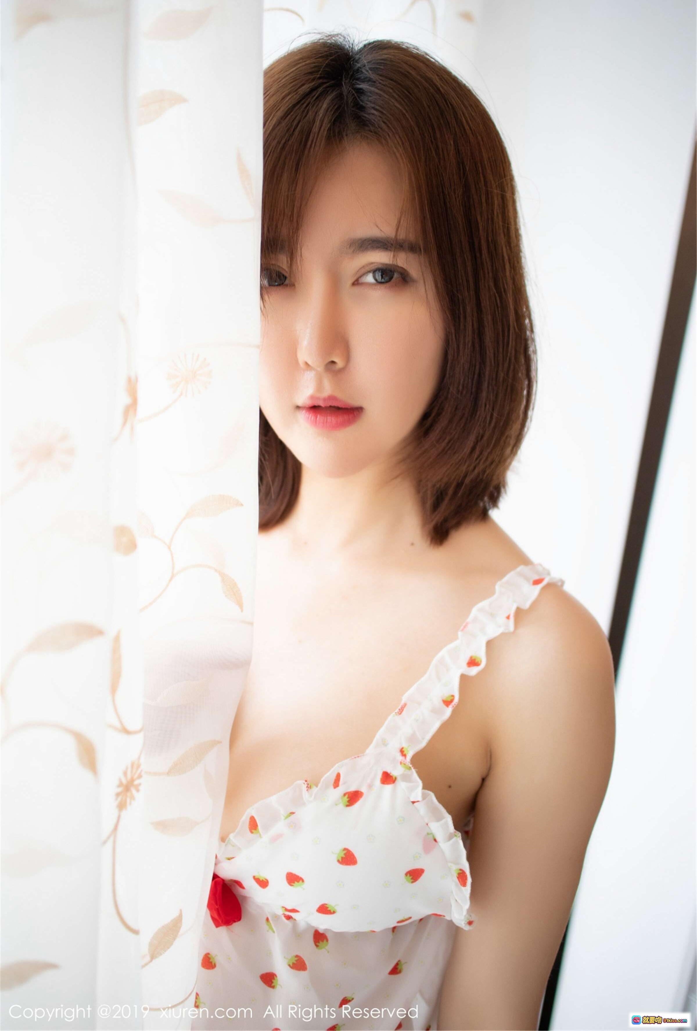 图片[9] - Yomi悠蜜性感写真 | 秀人网2019.05.28 No.1471 | 白色蕾丝内衣 | 温柔短发少女 | 室内私房美拍 - 就要吻