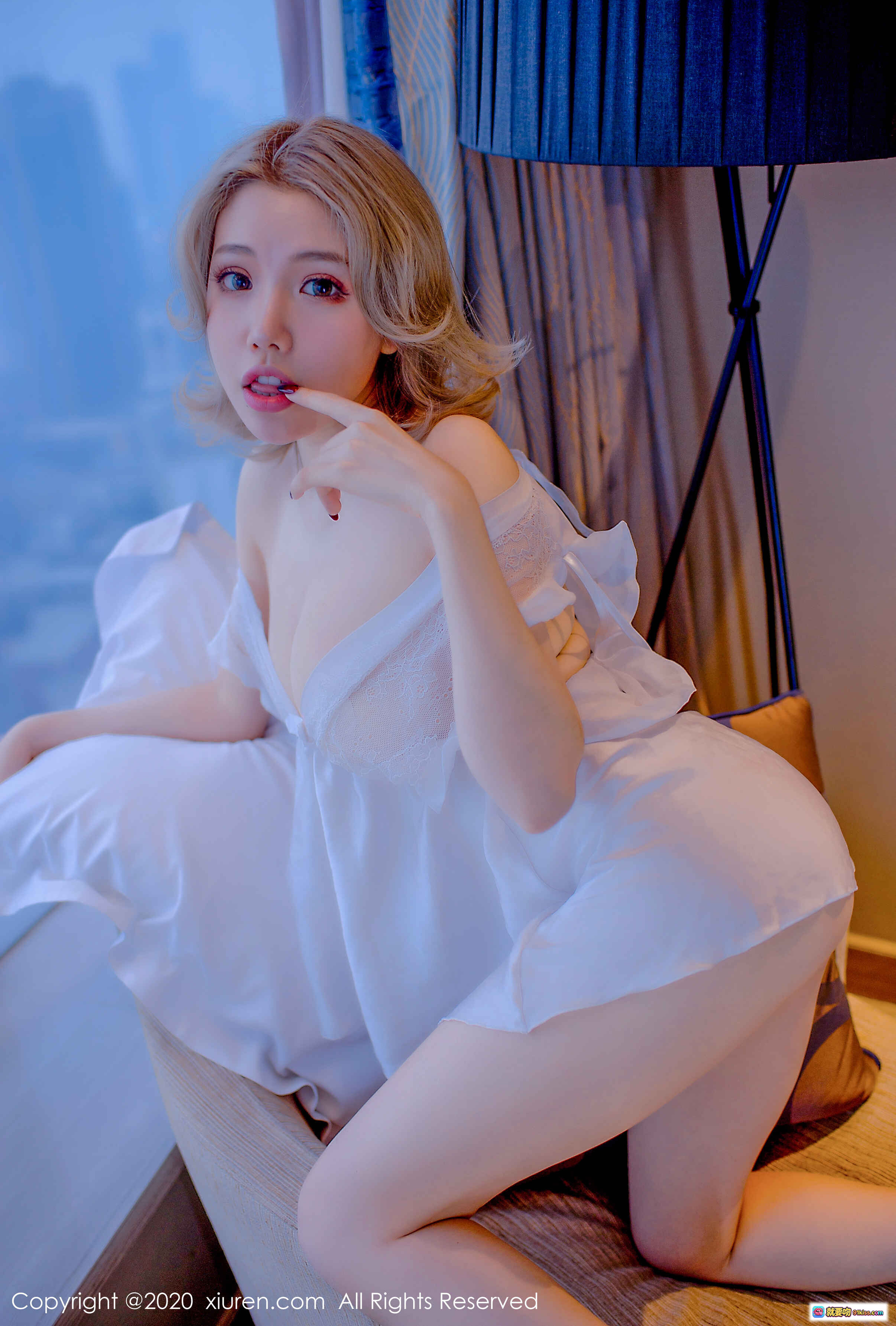 图片[7] - 黄楽然白色透视睡衣私房写真 – 优雅坐姿美腿特写 – XIUREN秀人网2020.04.13 No.2146 - 就要吻