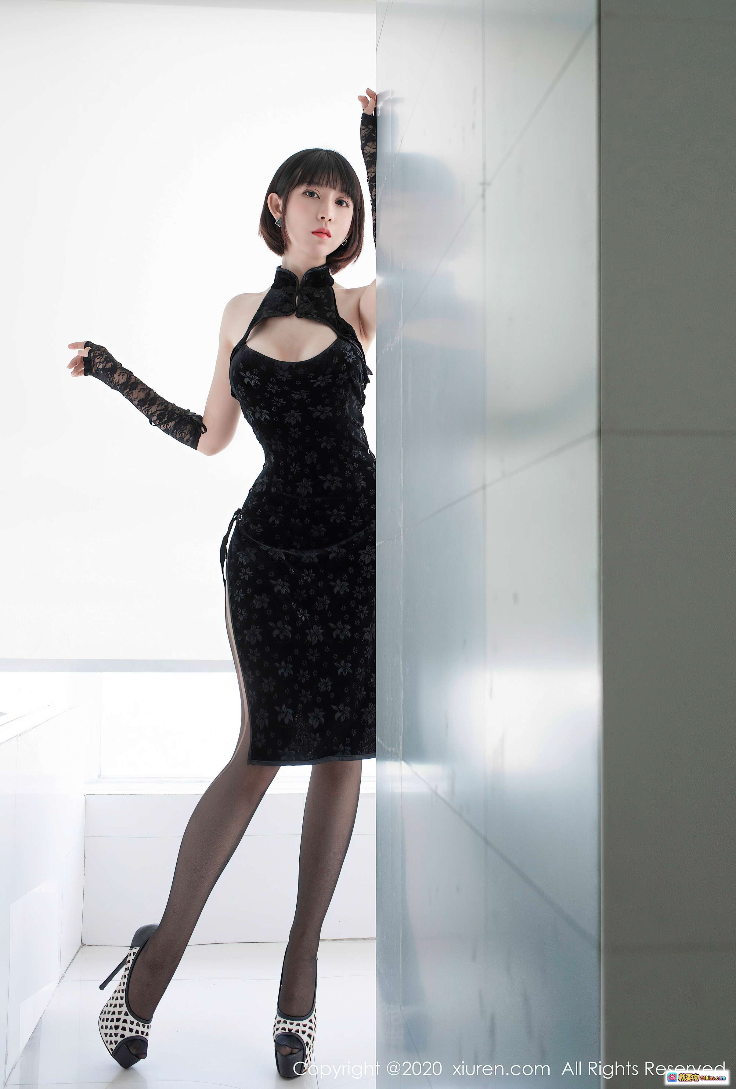 图片[5] - 安妮斯朵拉厨房写真 | 粉色露肩短裙 | 甜美短发造型 | 秀人网2020精选 | 室内生活风私房照 - 就要吻