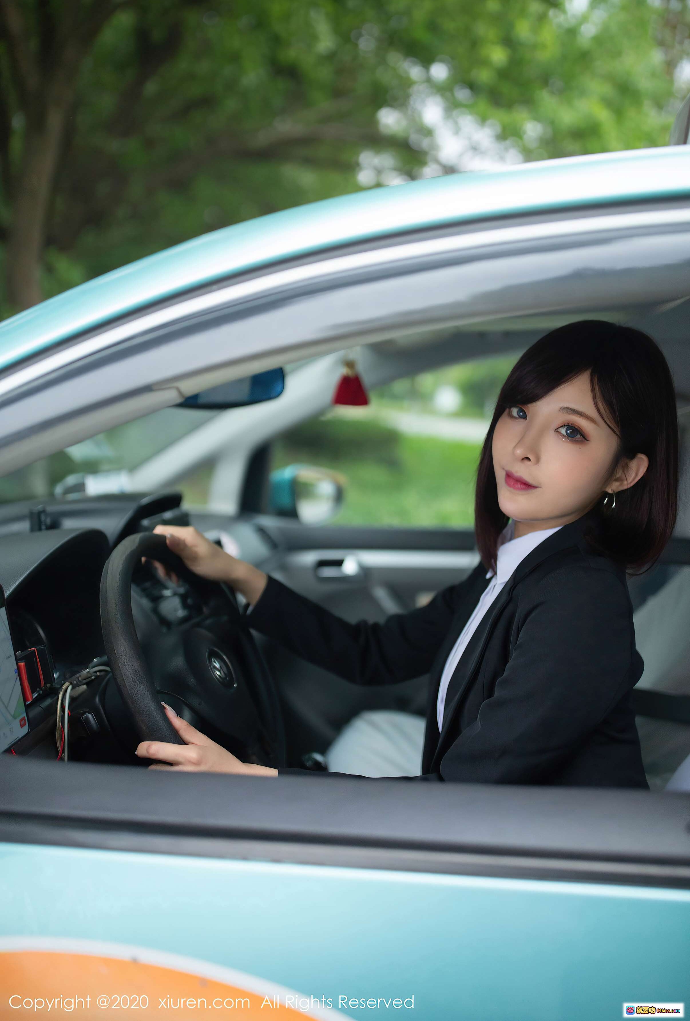 图片[8] - 陈小喵车内写真｜红蕾丝内衣+白衬衫+黑丝美腿｜秀人网2020.07.13 No.2322 - 就要吻