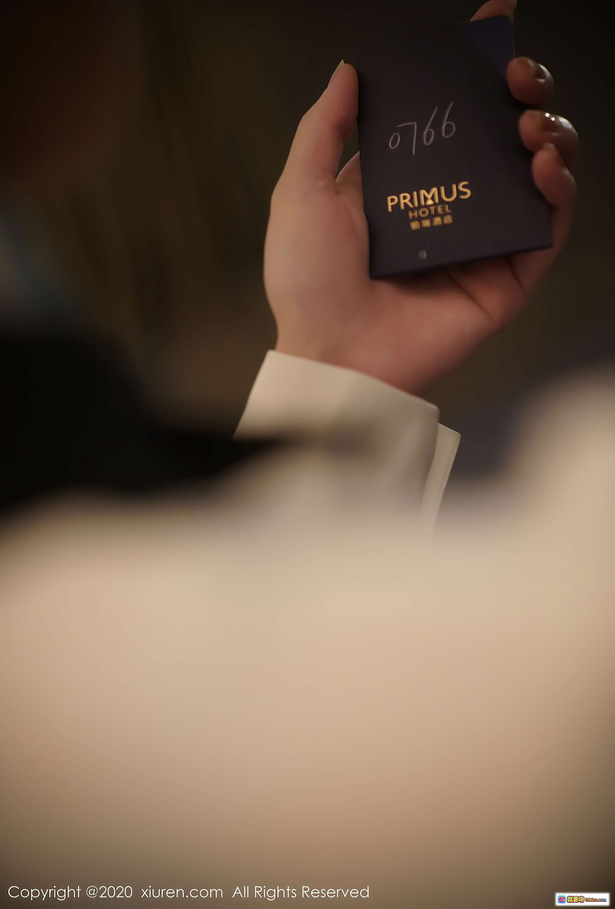 图片[3] - 周于希SANDY性感私房写真｜白色床品慵懒躺卧｜精致妆容红唇诱惑｜秀人网2020高质美图 - 就要吻