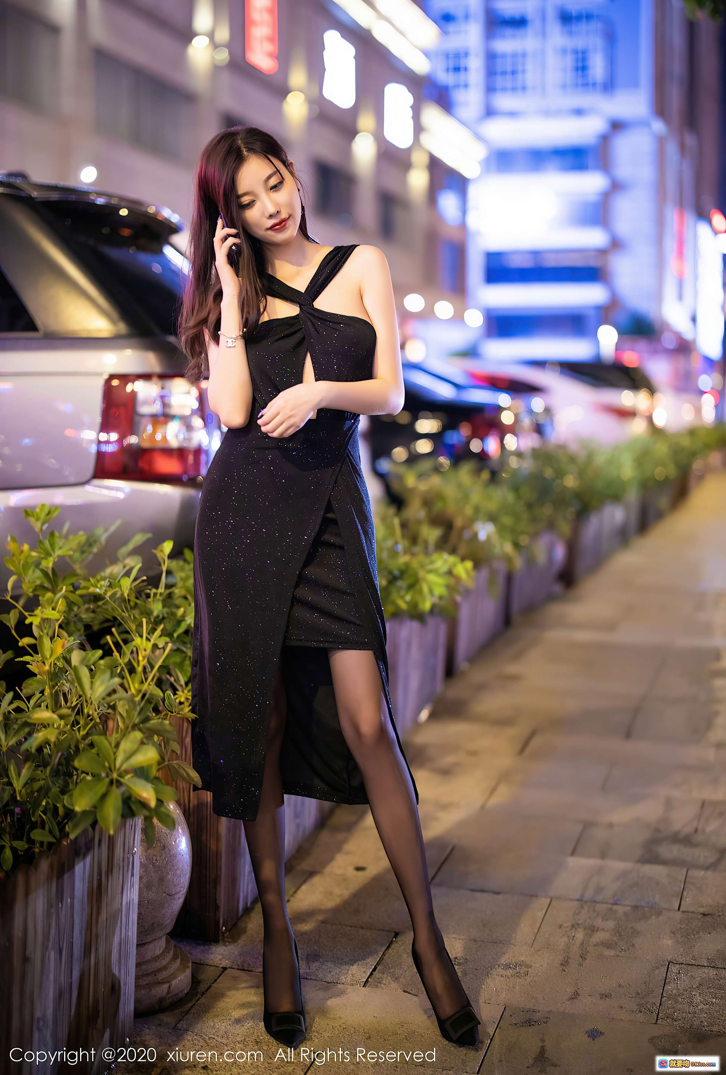 图片[3] - 杨晨晨SUGAR夜街黑裙写真｜优雅性感长发美女｜都市夜景车旁时尚大片｜XIUREN秀人网2020.09.28 VOL.2616 - 就要吻