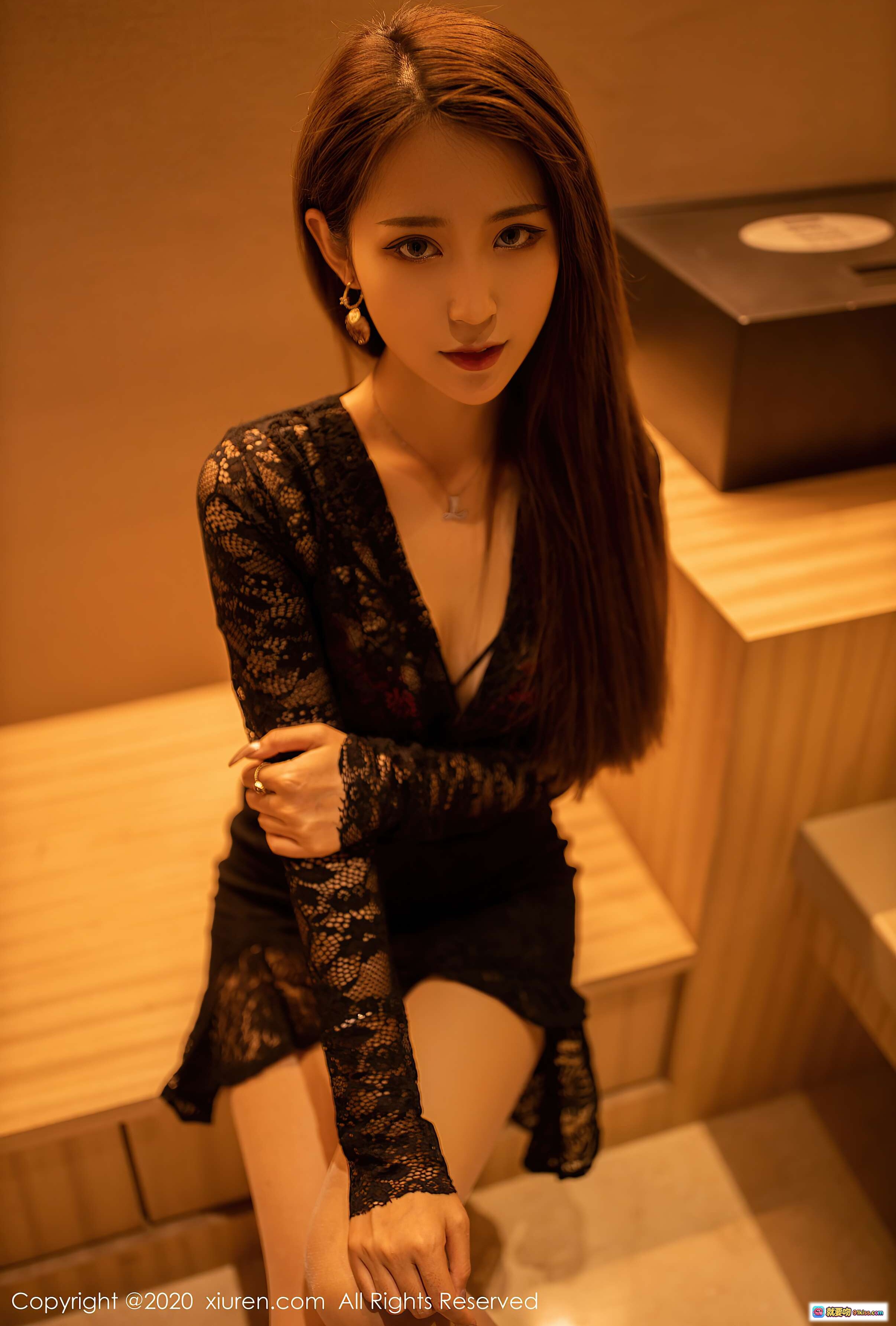 图片[7] - 周慕汐黑色蕾丝深V长袖连衣裙写真 | XIUREN秀人网2020.09.18 VOL.2576优雅性感私房照 - 就要吻