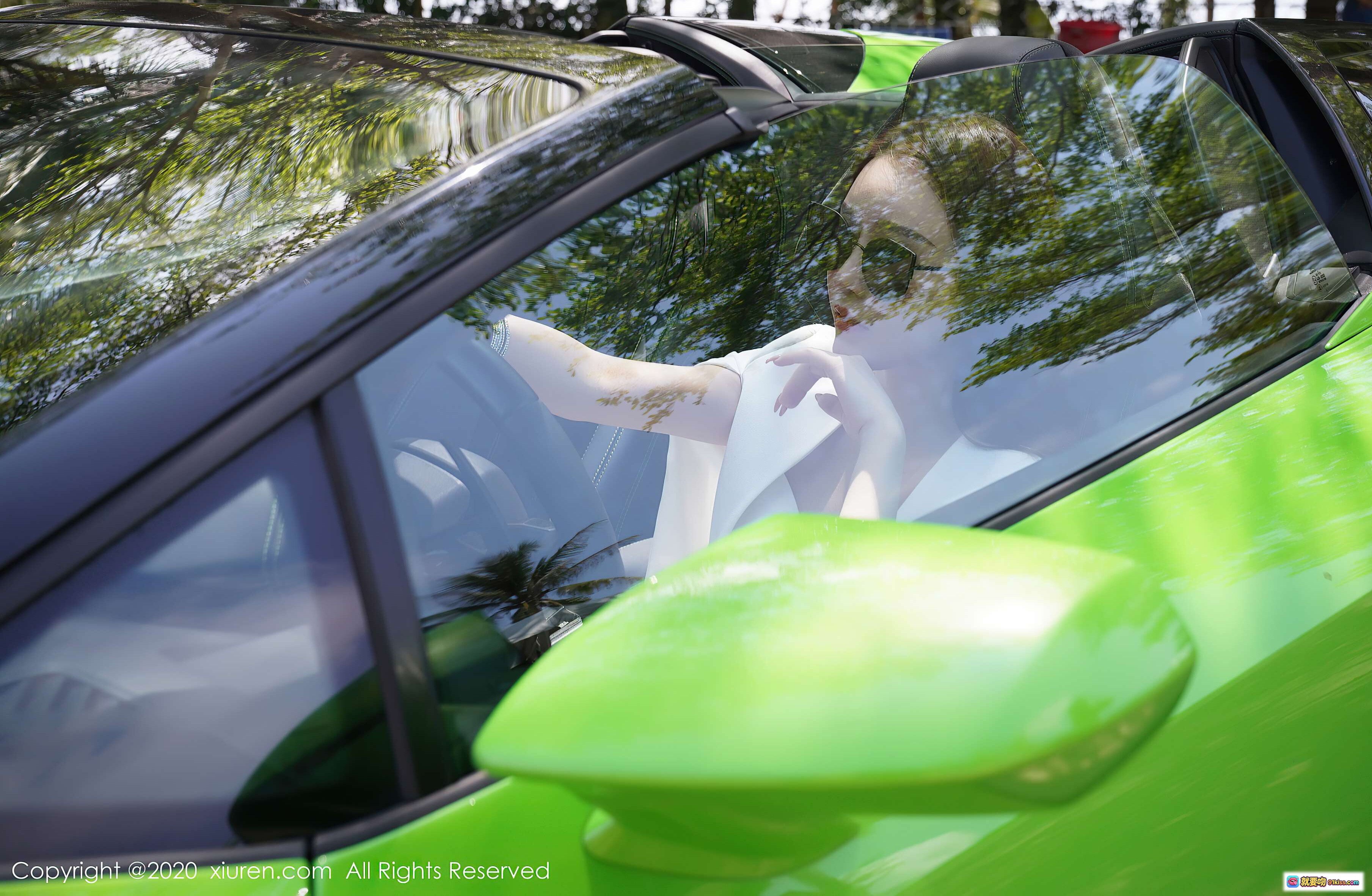 图片[5] - 玉兔Mike性感写真：黑色蕾丝内衣搭配白色西装外套，优雅坐姿尽显迷人曲线 — XIUREN秀人网2020.07.02 No.2283 - 就要吻