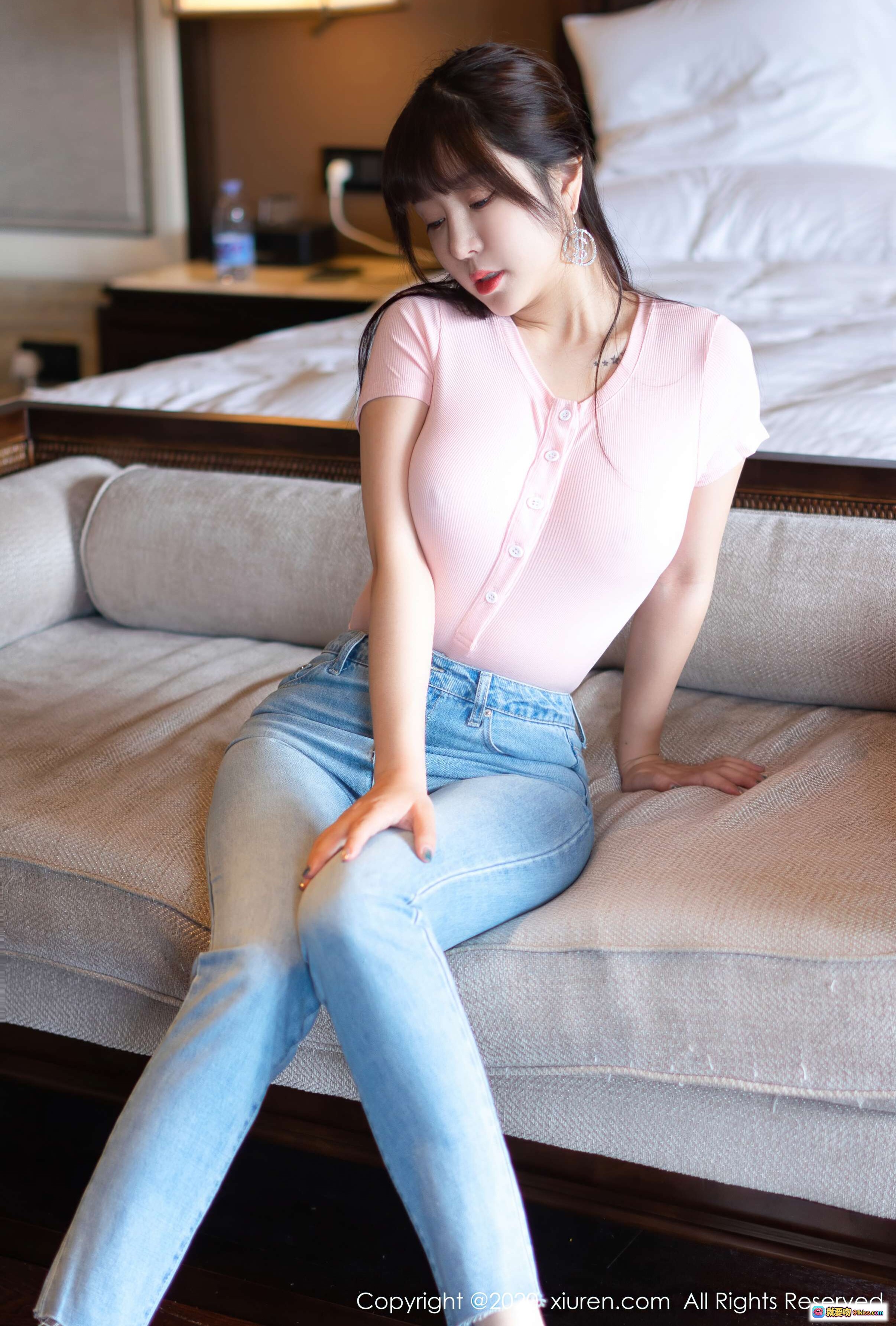 图片[3] - 王雨纯粉色睡衣床上写真 | 秀人网2020.09.07 VOL.2536 | 美腿纹身性感私房照 - 就要吻