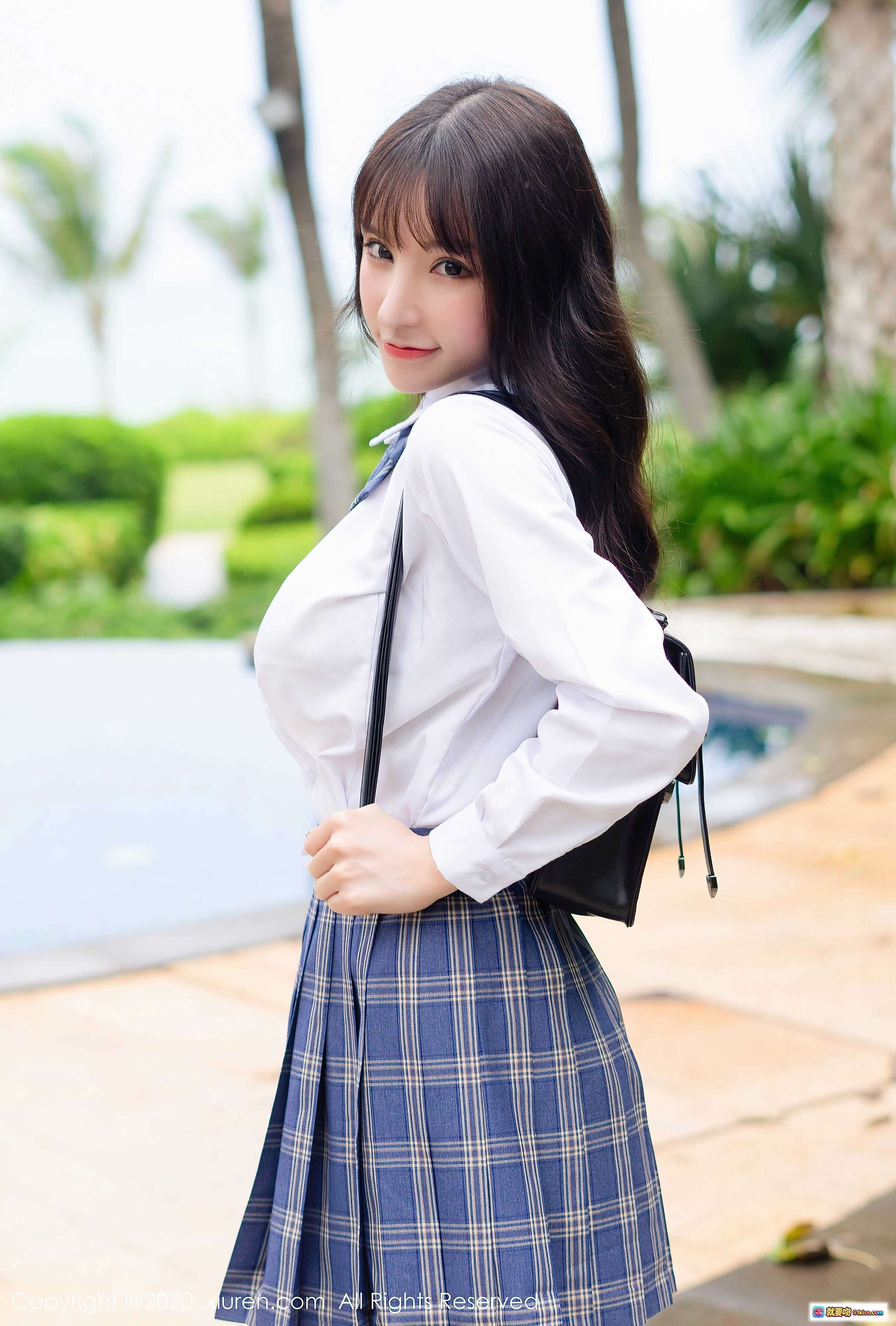 图片[8] - 周于希Sandy校园风写真｜白衬衫蓝格裙黄内衣｜秀人网2020.07.03 No.2290 - 就要吻