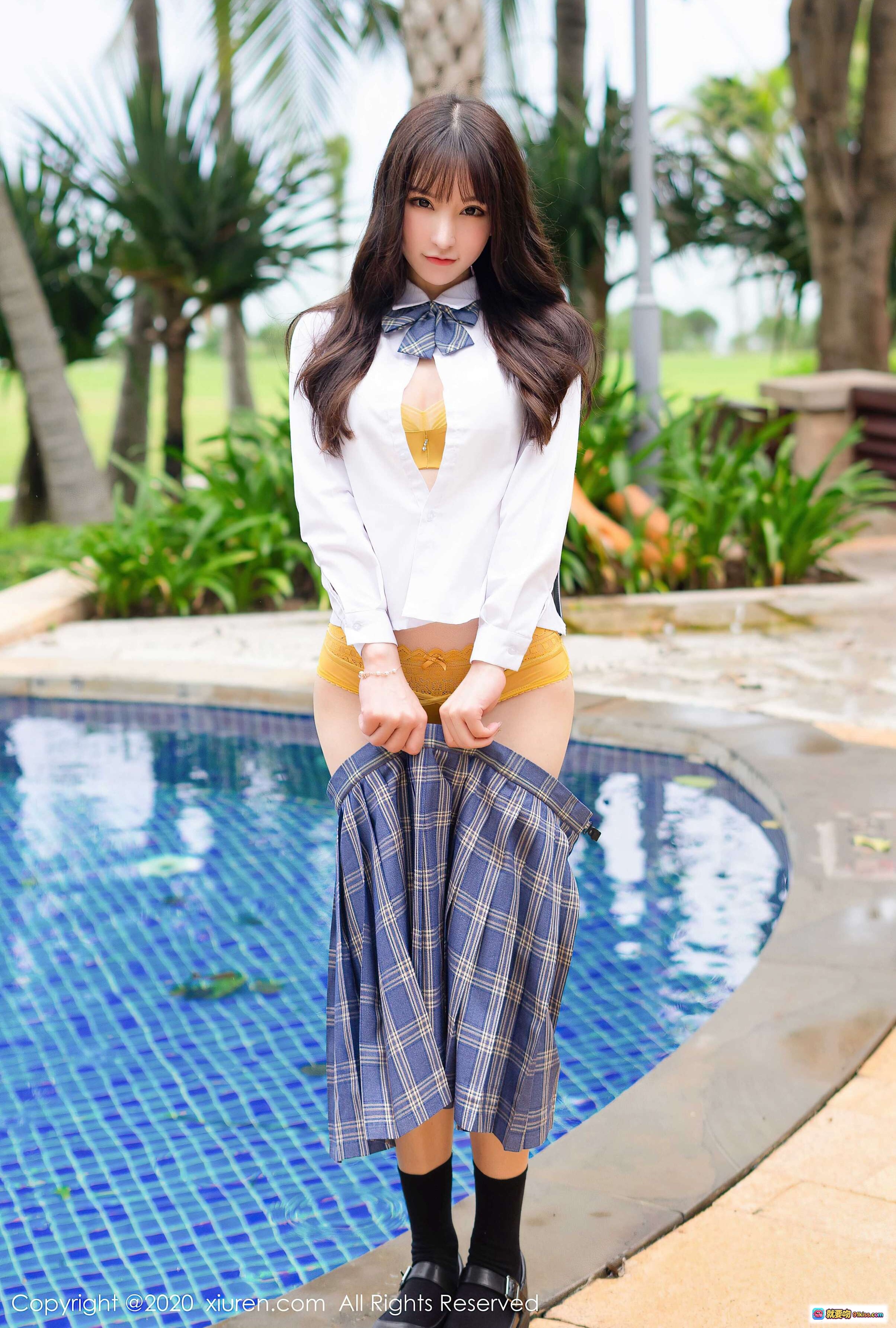图片[10] - 周于希Sandy校园风写真｜白衬衫蓝格裙黄内衣｜秀人网2020.07.03 No.2290 - 就要吻