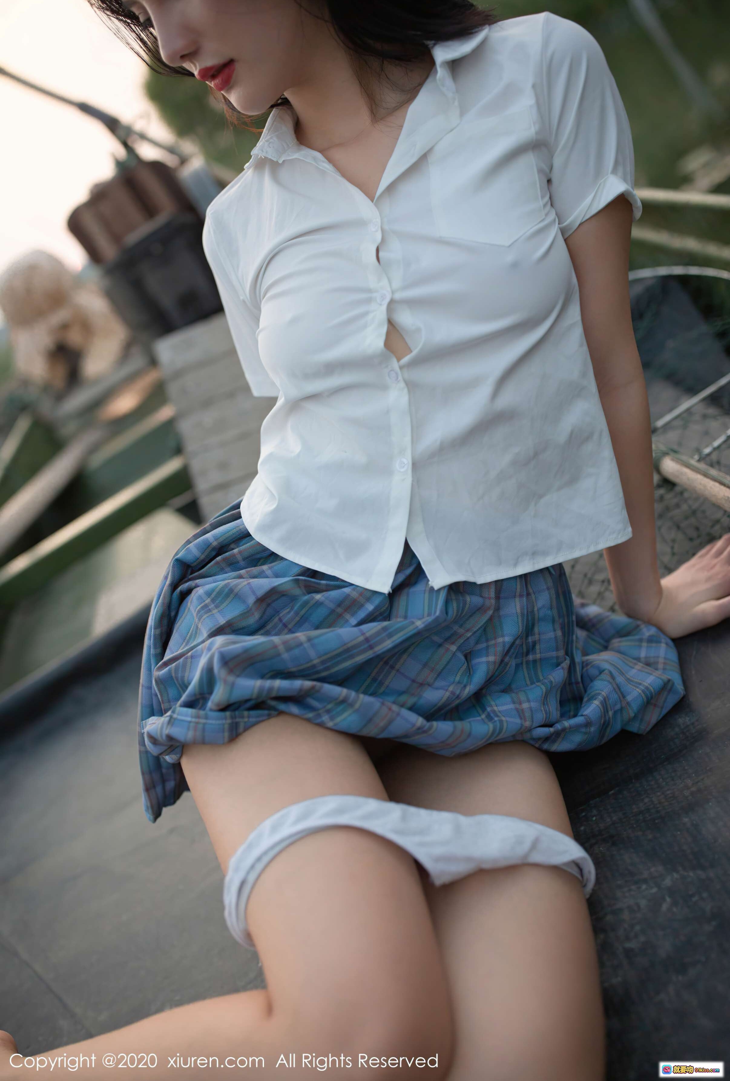 图片[3] - 阿朱性感写真 | 白衬衫格裙海边码头跪姿诱惑 | XIUREN秀人网2020.09.14 VOL.2558高清图集 - 就要吻