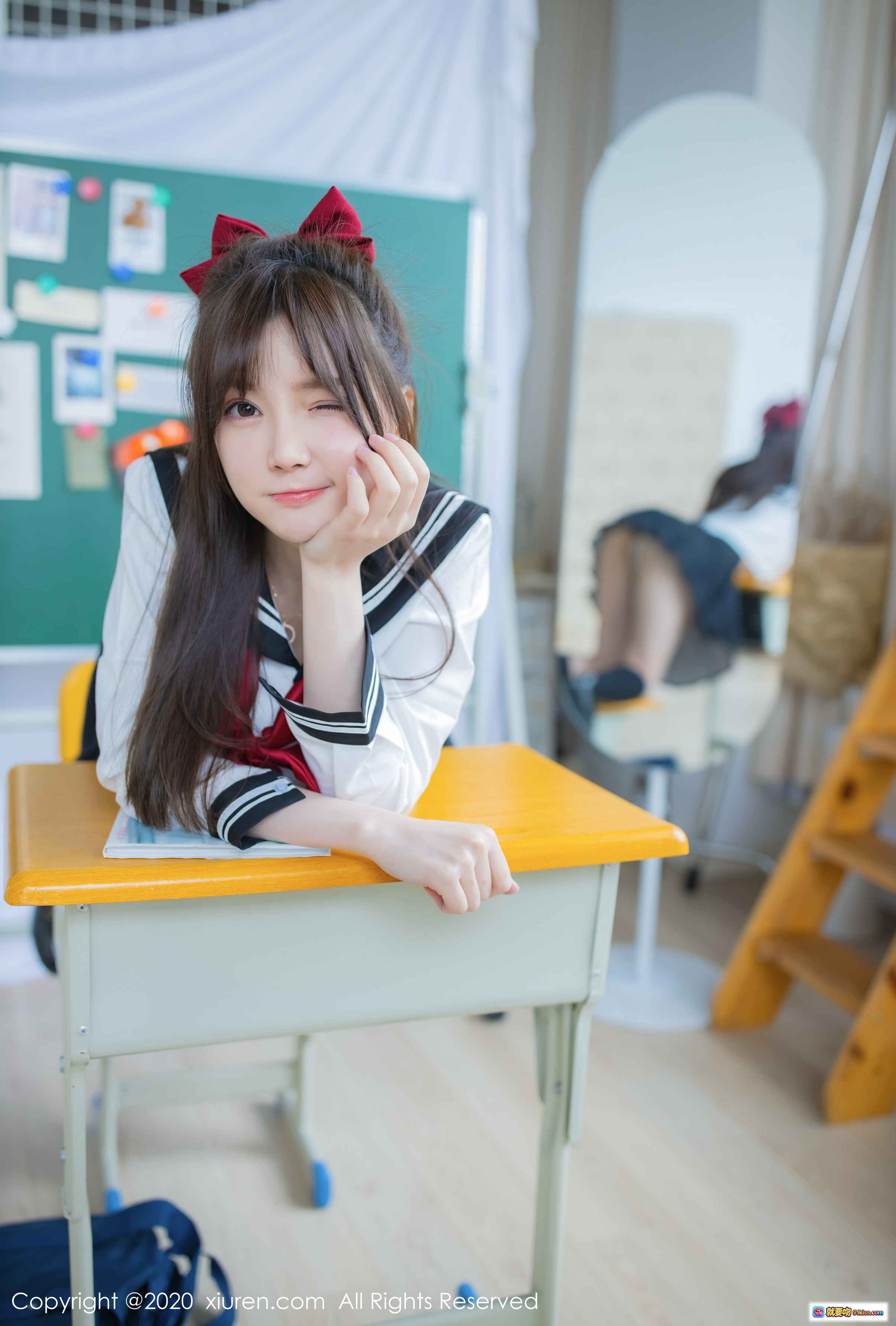 图片[1] - 糯美子Mini校园写真｜水手服少女教室摆拍｜甜美 wink 造型｜秀人网2020.04.27 No.2193 - 就要吻