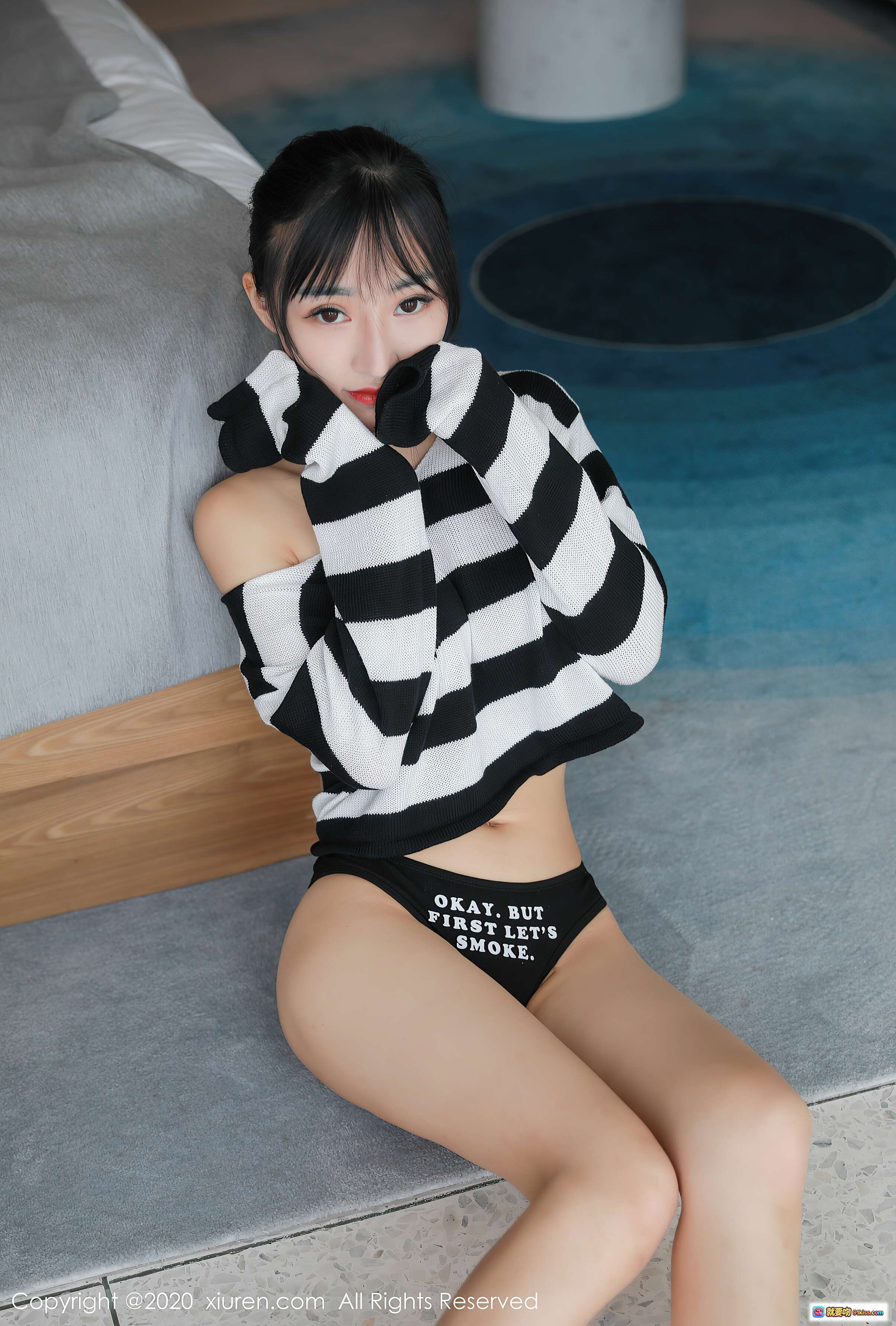 图片[9] - 姬玉露cc黑白条纹斜肩毛衣性感写真 – XIUREN秀人网2020.07.24 No.2364高清图集 - 就要吻