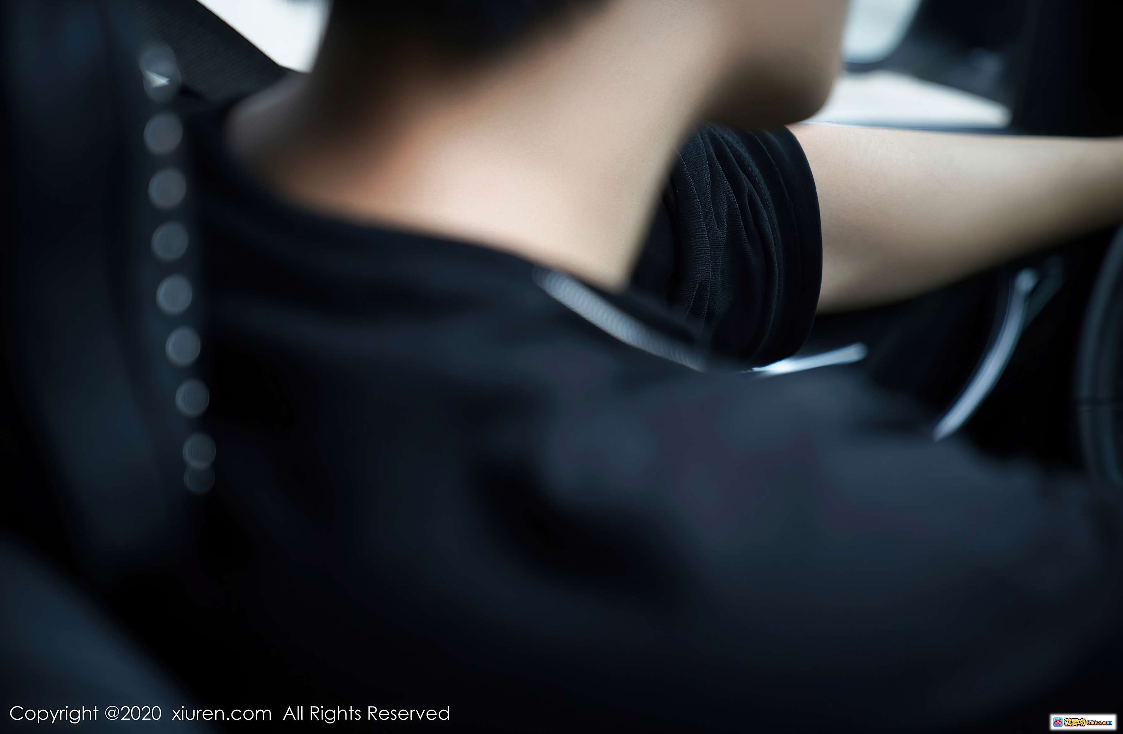 图片[3] - 周于希Sandy车内优雅写真｜黑裙蕾丝性感造型｜秀人网2020.11.27 VOL.2832高清图集 - 就要吻