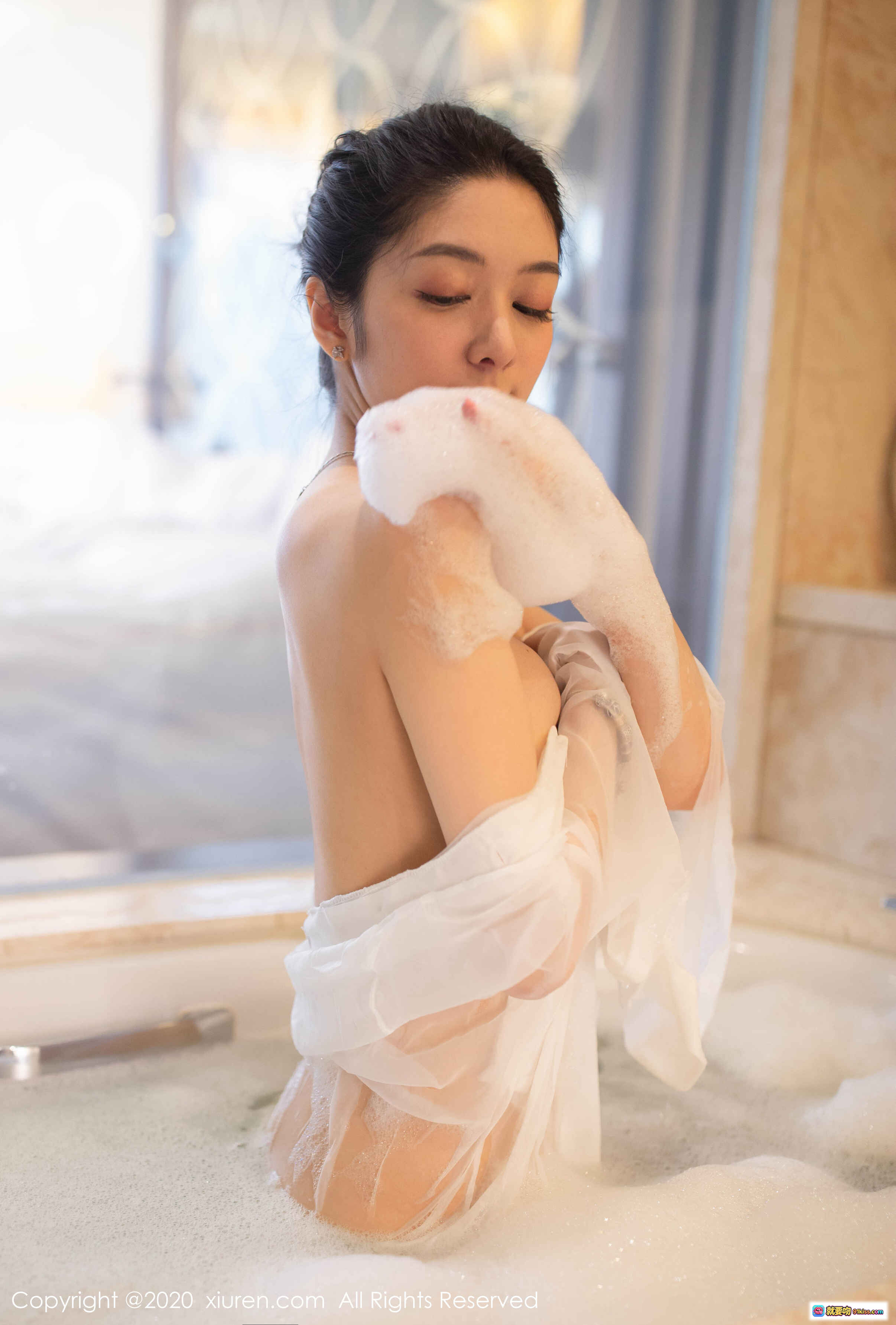 图片[5] - Angela小热巴浴缸湿身诱惑写真 | 透明衬衫蕾丝内衣性感私房照 | XIUREN秀人网2020.03.16 No.2063 - 就要吻