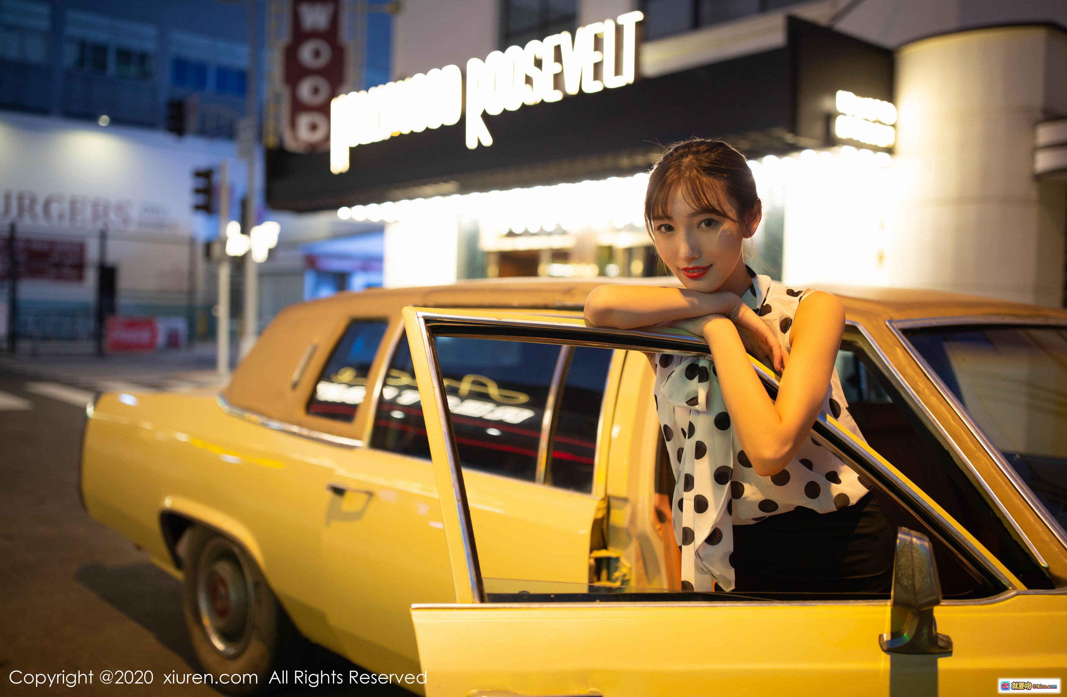 图片[9] - 陆萱萱车内美腿写真｜白色高跟鞋+黑色丝袜｜复古汽车内饰｜夜景灯光氛围｜秀人网2020精选图集 - 就要吻