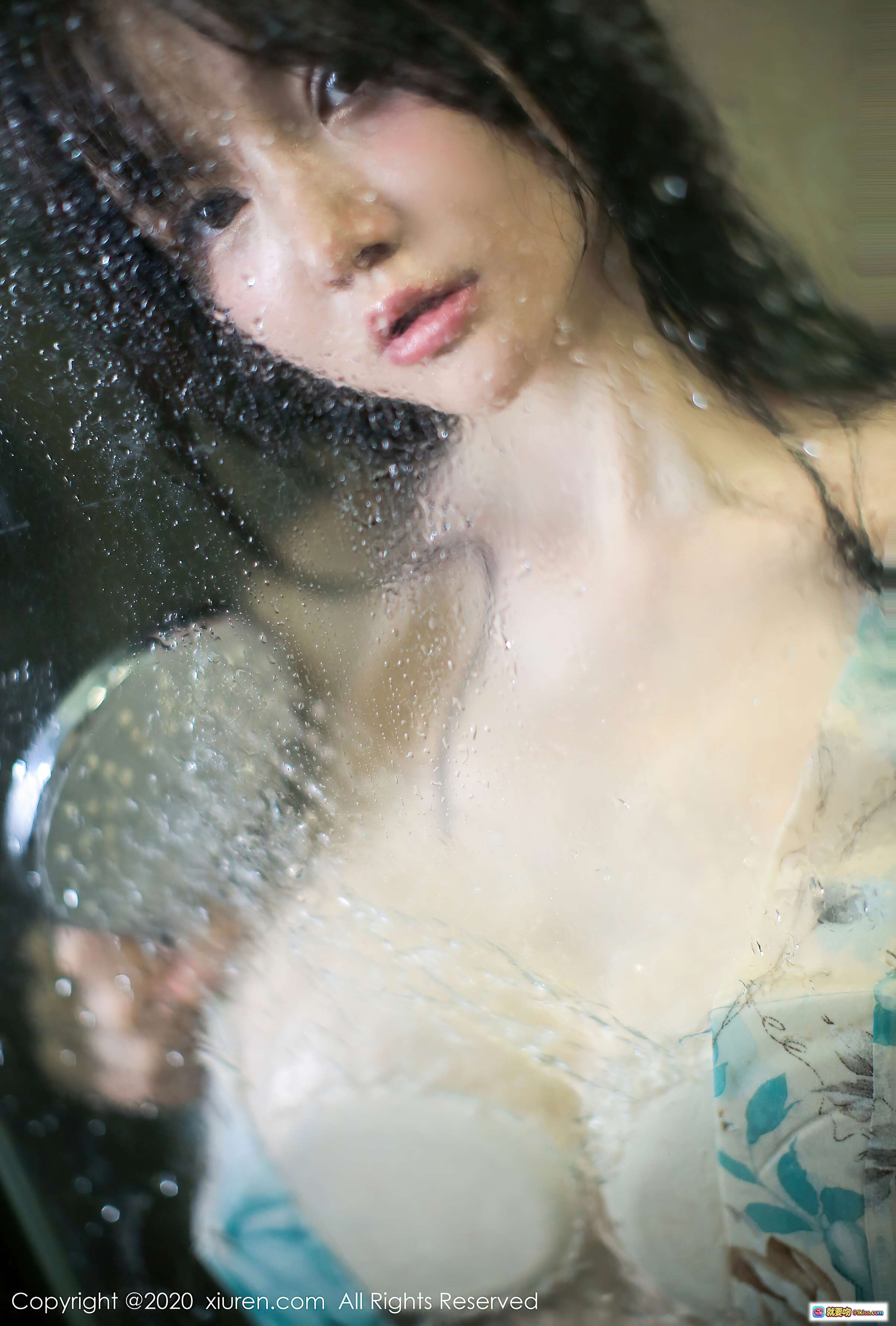 图片[5] - 糯美子泳池写真｜秀人网2020.10.21 VOL.2683｜花色薄纱浴袍｜湿发诱惑｜高清私房美图 - 就要吻