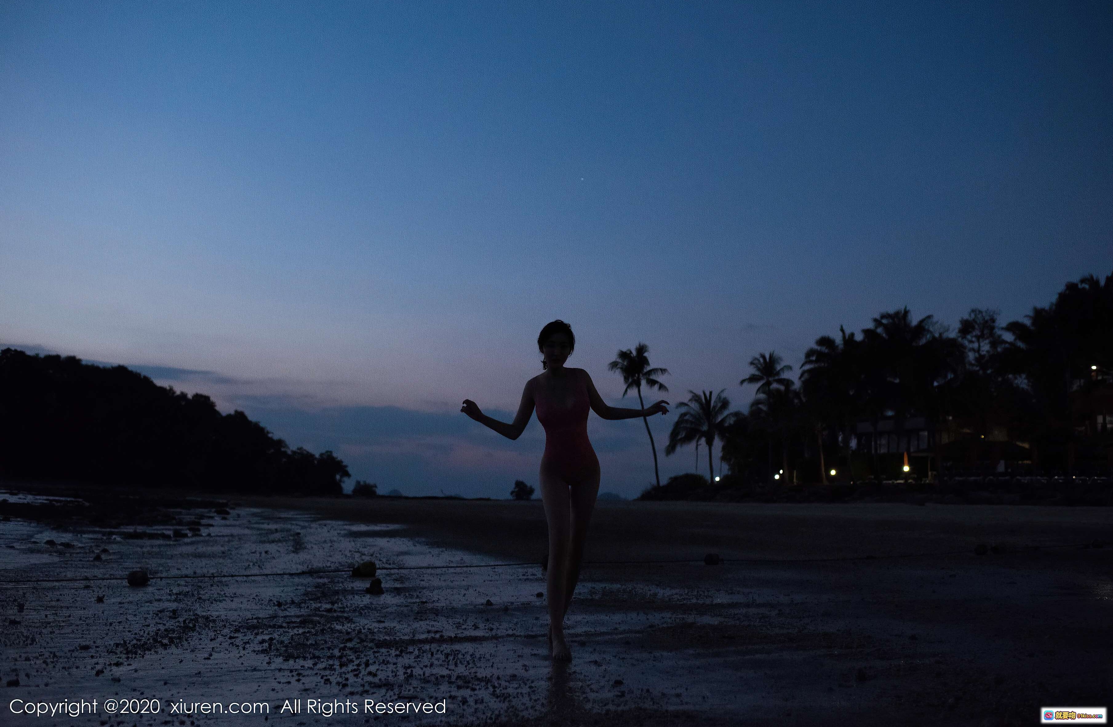 图片[2] - 沈梦瑶海边木船写真｜粉色泳衣黄昏沙滩｜泰式装饰长尾船｜秀人网2020精选人像摄影 - 就要吻