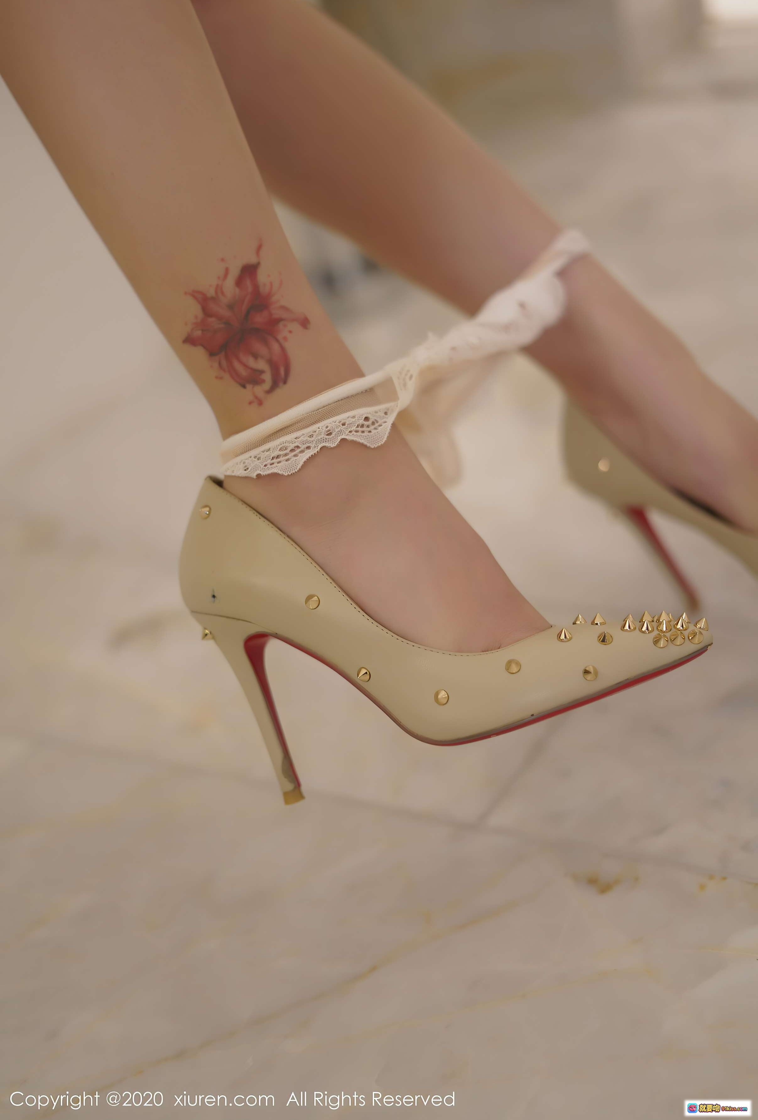 图片[6] - 冯木木LRIS性感蕾丝内裤美臀特写 – XIUREN秀人网2020.11.11 VOL.2766高清写真 - 就要吻