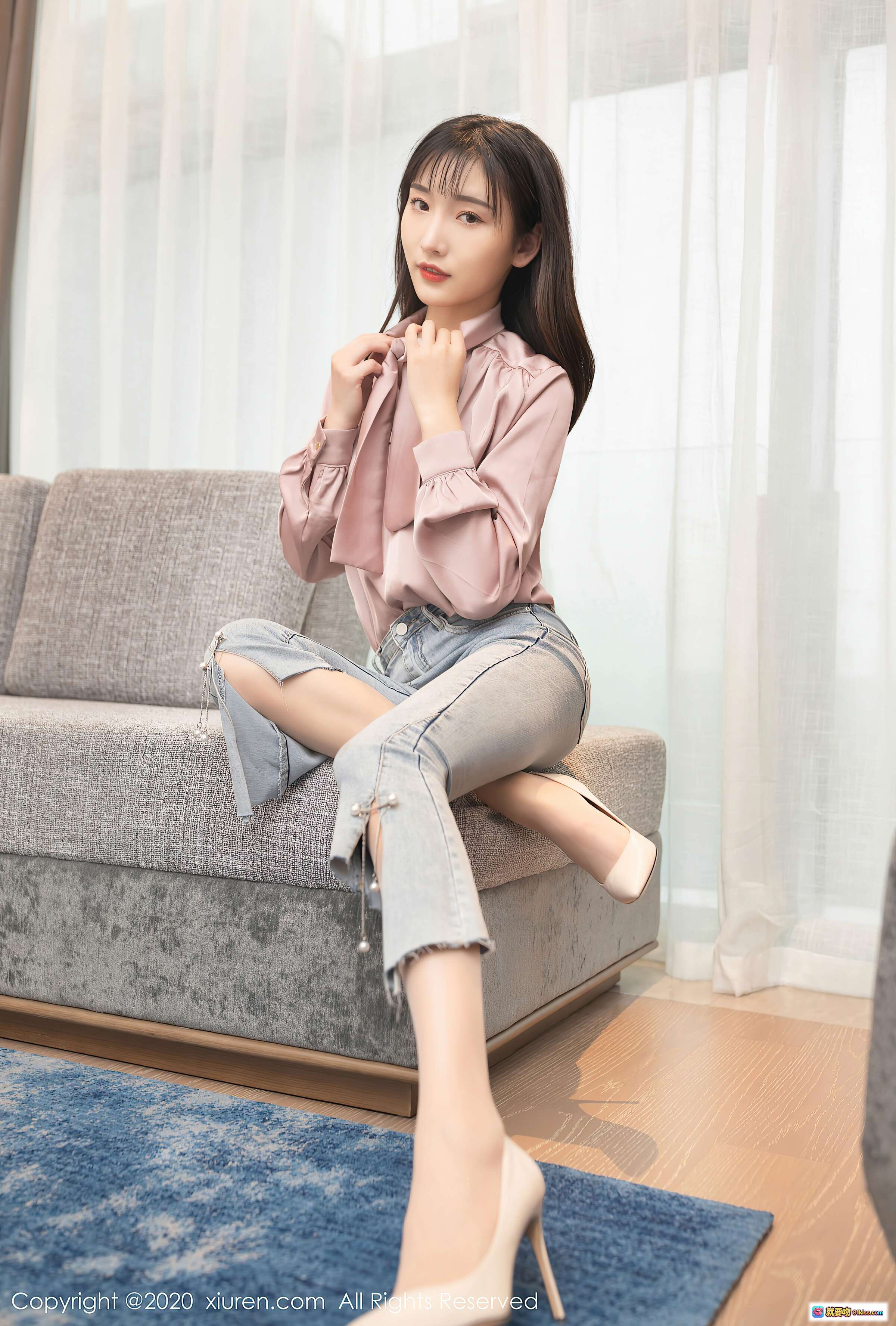 图片[9] - 陆萱萱浅灰牛仔裤粉色上衣高跟鞋室内写真秀人网20201229VOL2955 - 就要吻