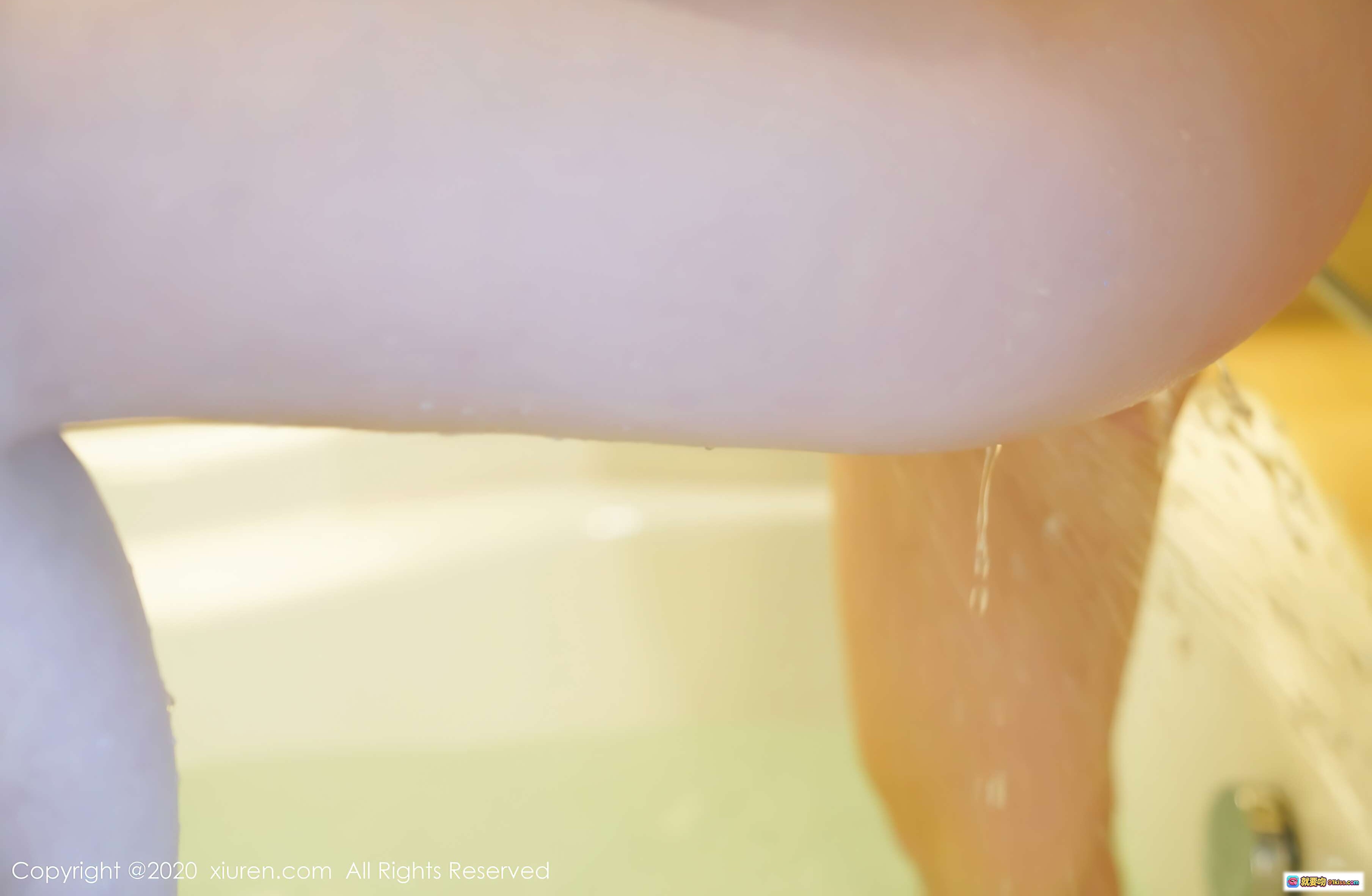 图片[4] - 美七Mia深蓝比基尼浴室写真｜秀人网2020.09.18 VOL.2575｜性感曲线湿身诱惑｜高清私房摄影 - 就要吻