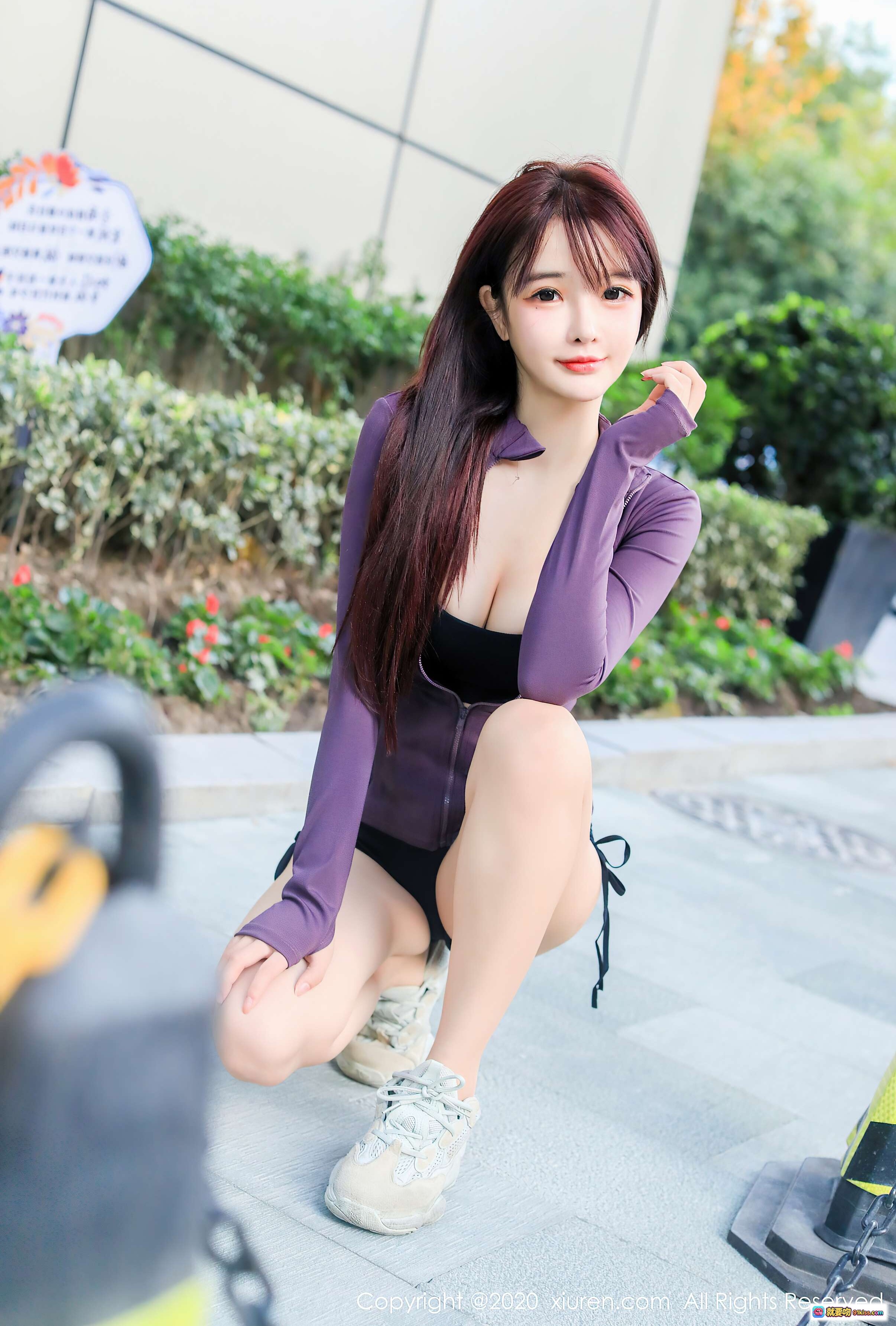 图片[4] - 南初妹妹瑜伽美拍｜黑色运动内衣性感写真｜秀人网2020精选私房图集 - 就要吻