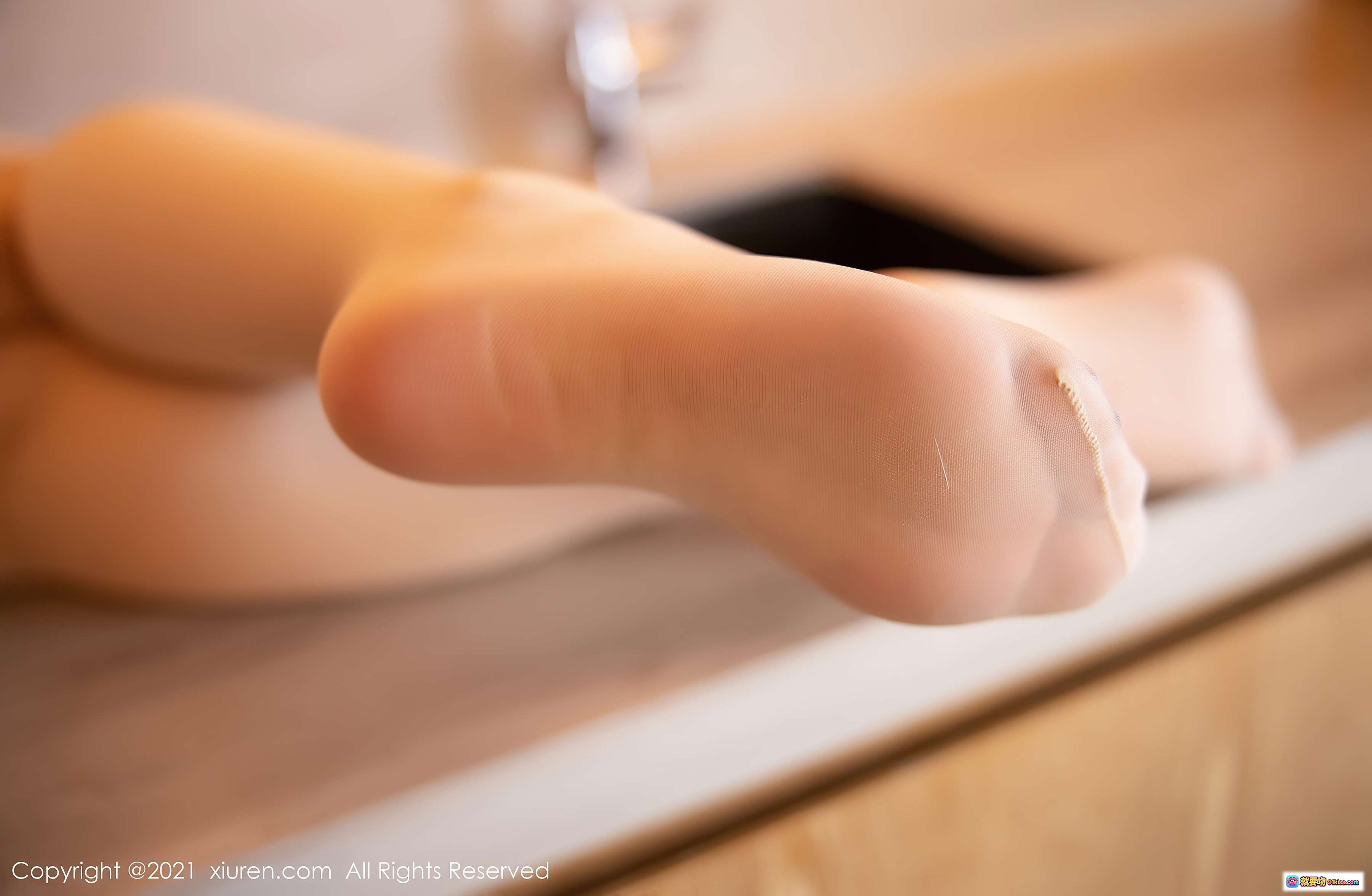 图片[2] - Cherry绯月樱黑色透视连体衣浴室写真 美臀长腿性感诱惑 XIUREN秀人网2021.02.04 VOL.3083 - 就要吻