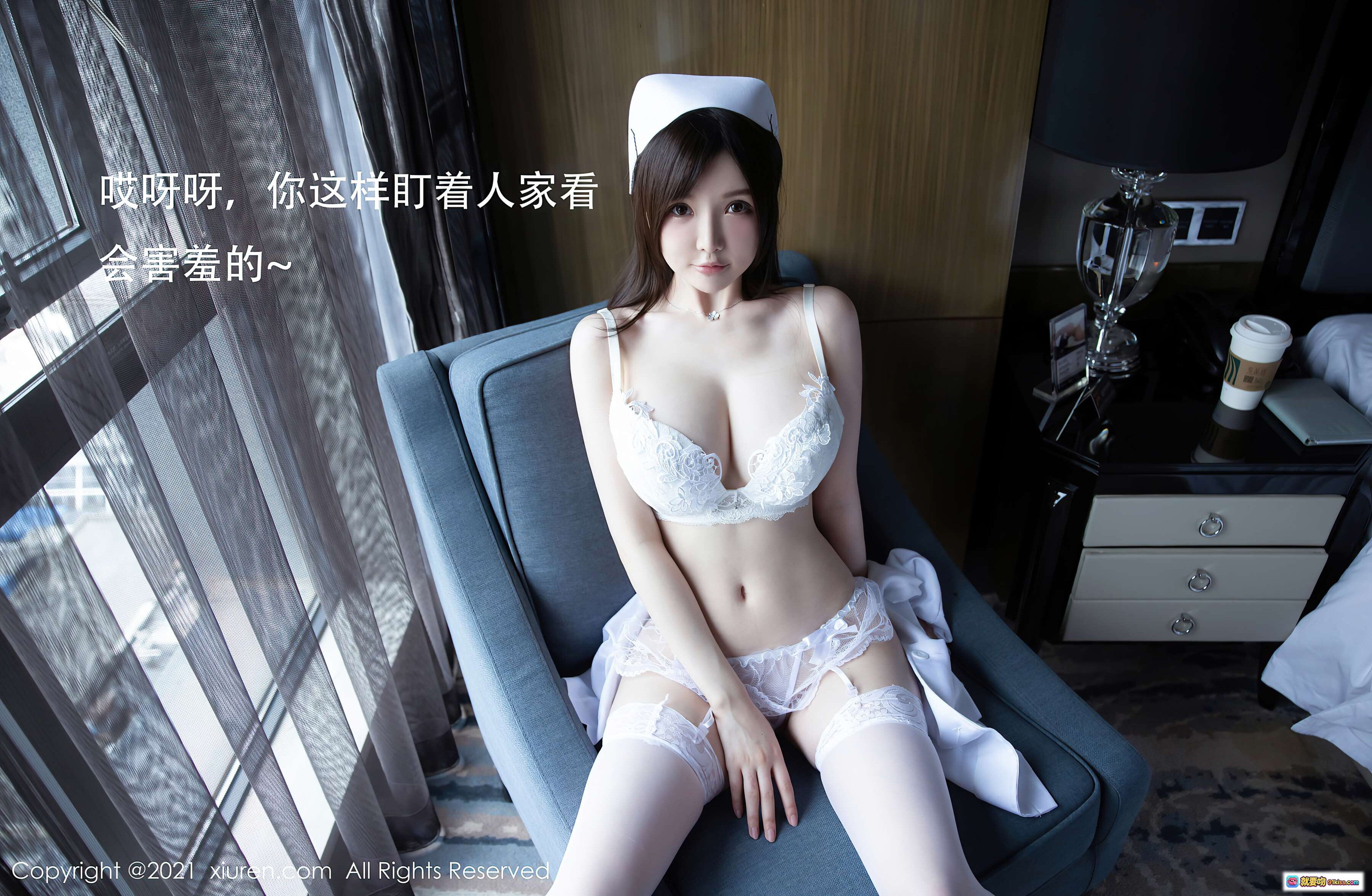 图片[2] - 糯美子护士装写真｜白色制服+丝袜高跟+门边回眸｜秀人网VOL.3114高清图集 - 就要吻