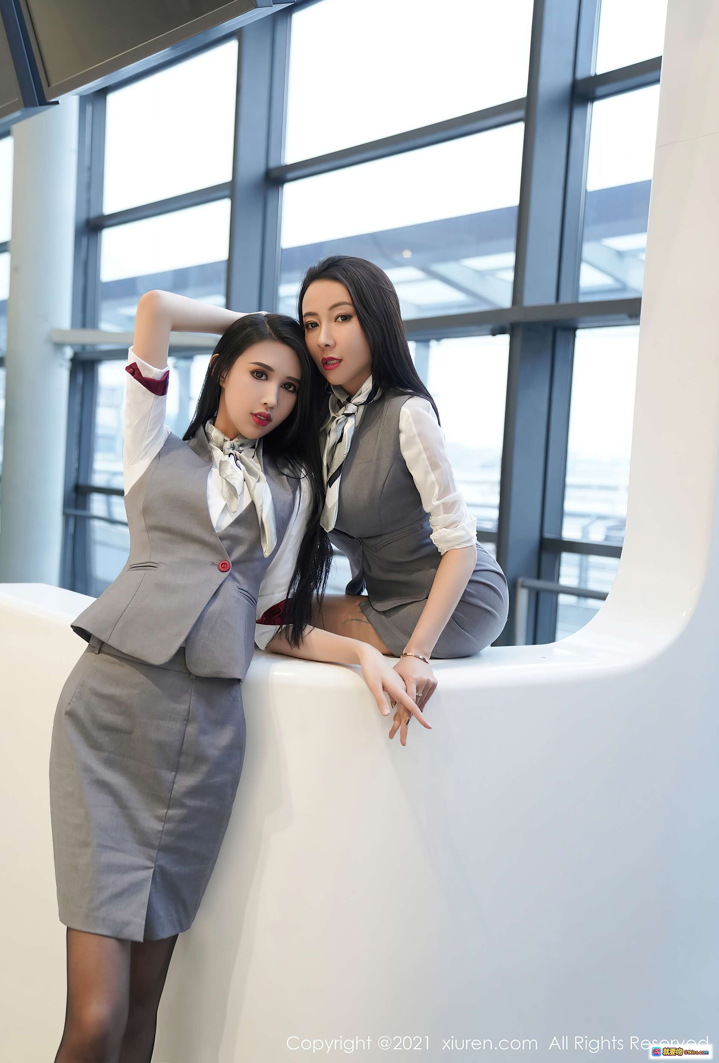 图片[10] - 机场航班信息屏前旅客查询航班动态 福州长乐长沙黄花广州白云珠海三灶实时航班时刻表触控操作界面 - 就要吻