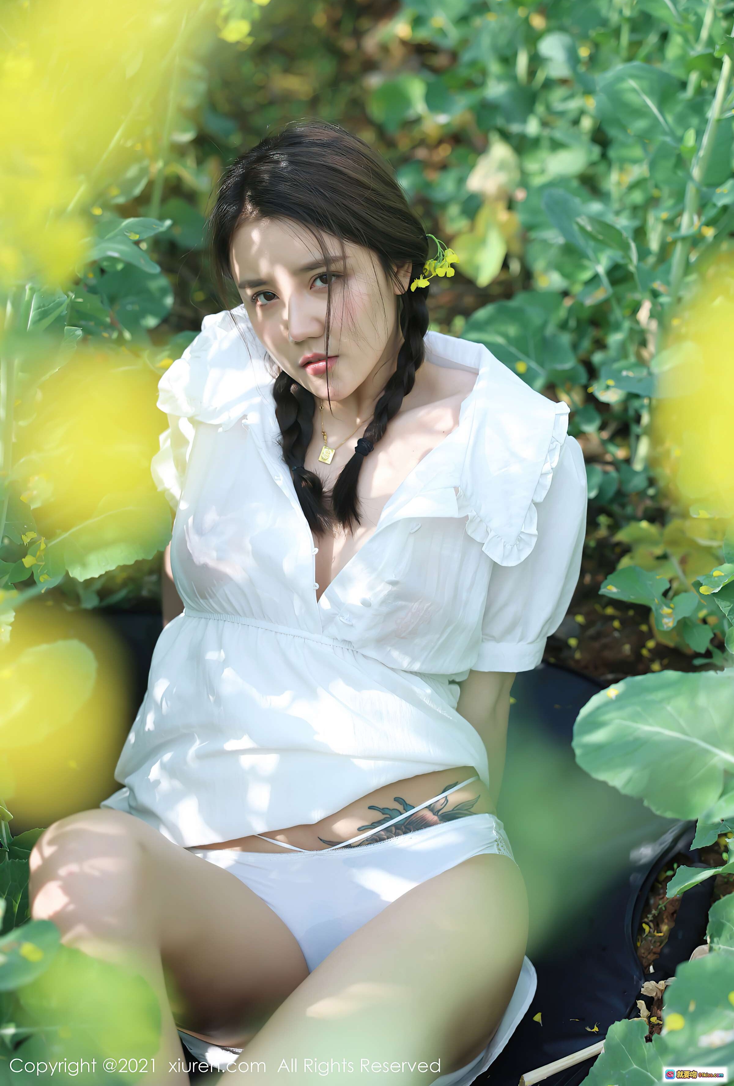 图片[6] - 夏西CiCi油菜花田写真｜白色衬衫性感露脐造型｜清新自然外拍美女图集 - 就要吻