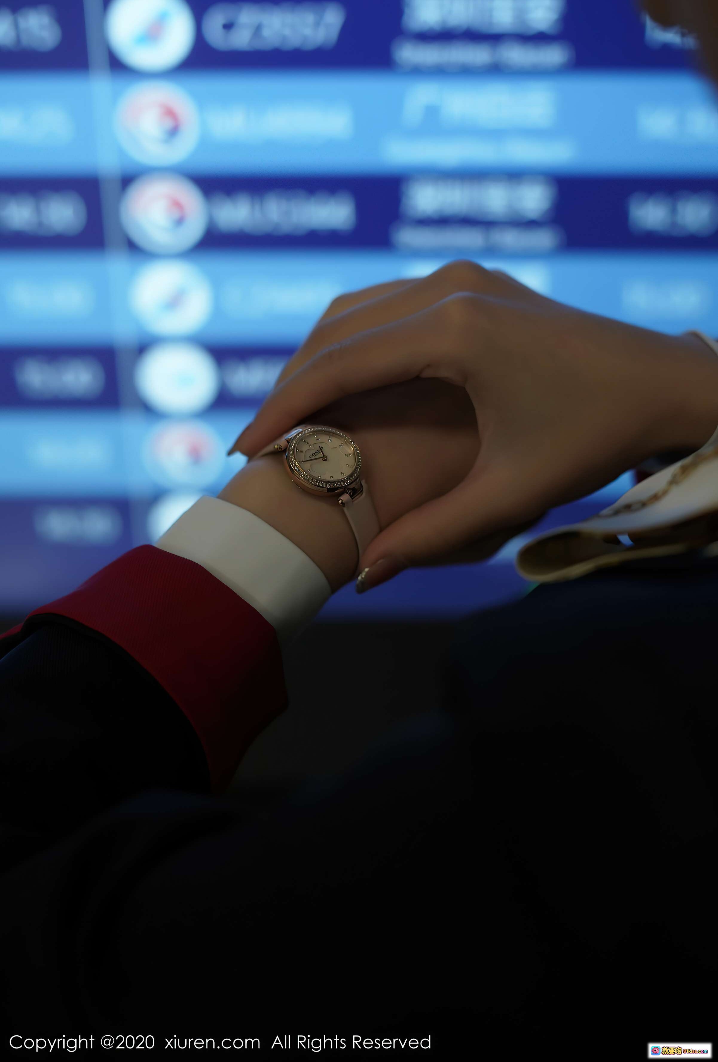 图片[8] - 周于希Sandy空乘制服写真｜现代机场大厅优雅姿态｜高清摄影图集｜秀人网2020精选 - 就要吻