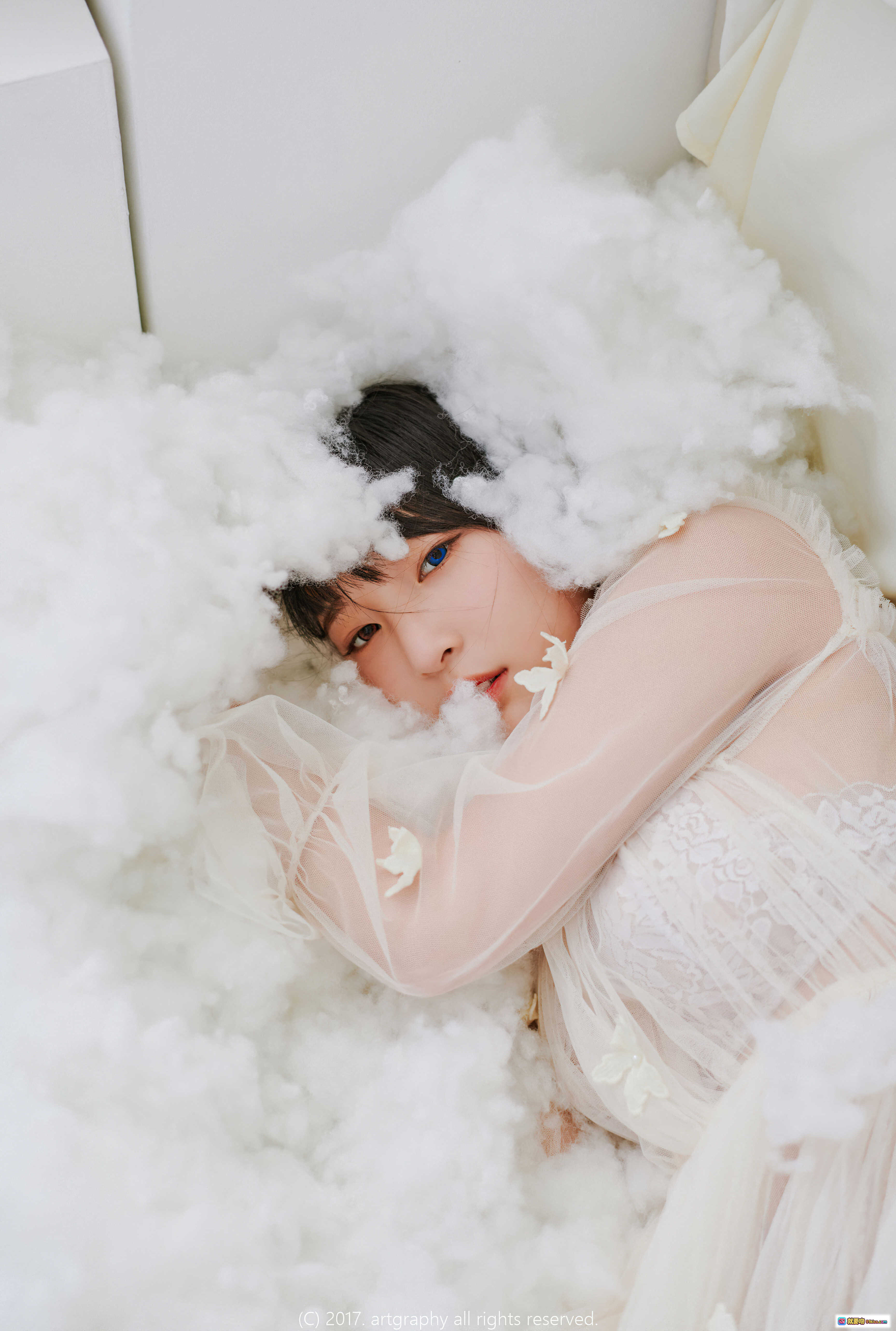 图片[9] - 姜仁卿 NO.039 ARTGRAVIA_VOL013 白色棉花堆中甜美少女写真 柔光梦幻氛围感 短发蓝瞳清新风格 时尚摄影艺术图 - 就要吻