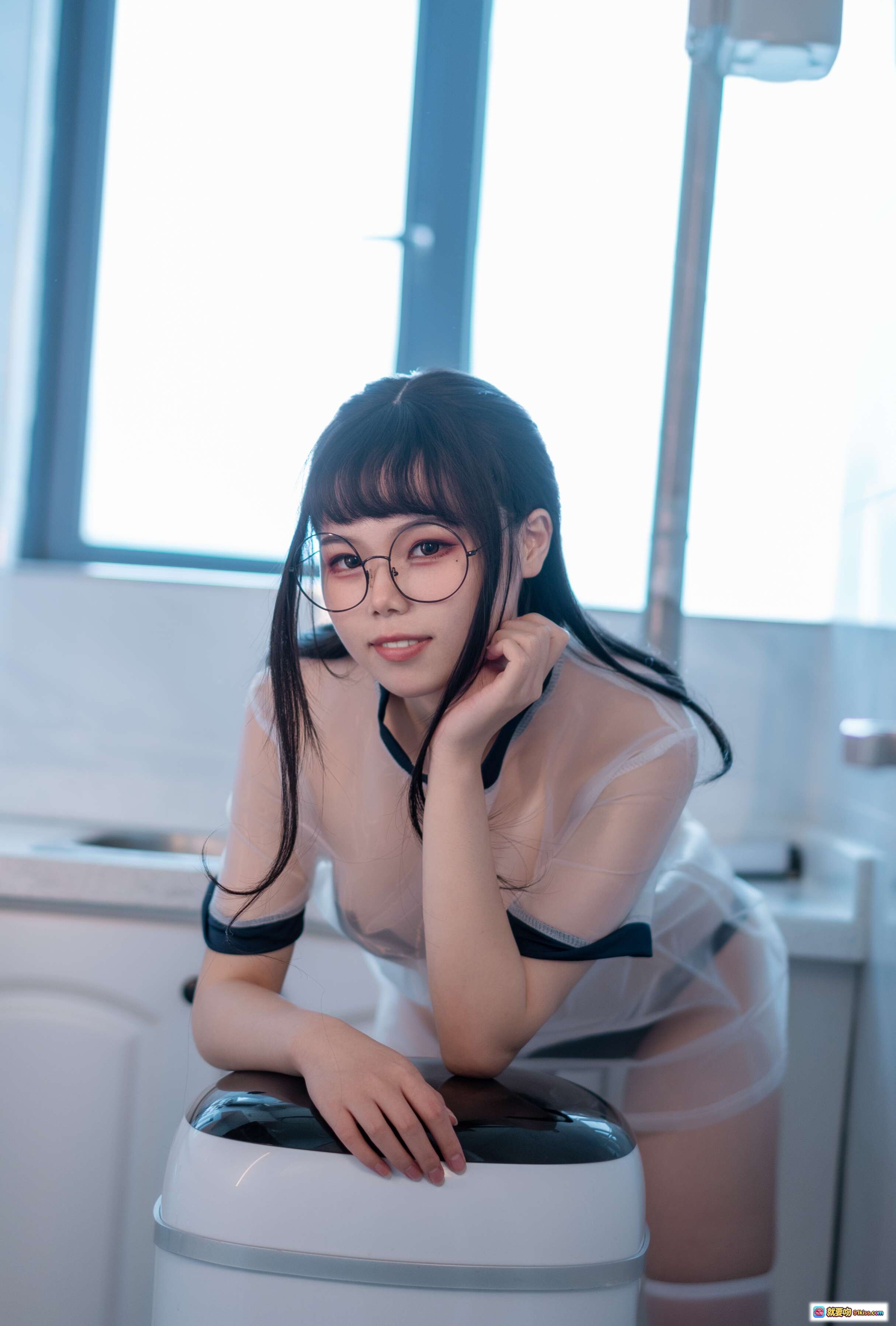 图片[8] - 七月喵子NO.009眼镜娘喝酸奶透明衬衫写真35P-221MB - 就要吻